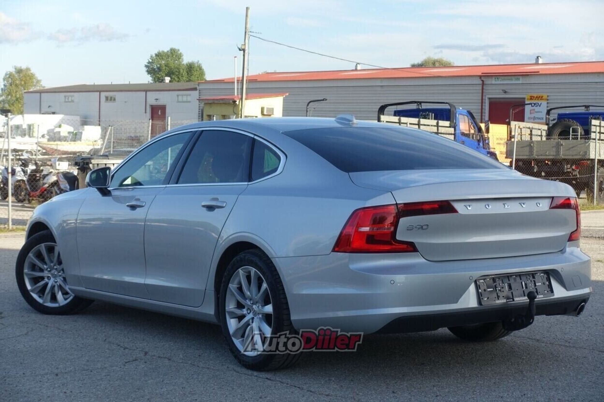 Volvo S90 Momentum EU6 2.0 110kW 2018, photo 2/10