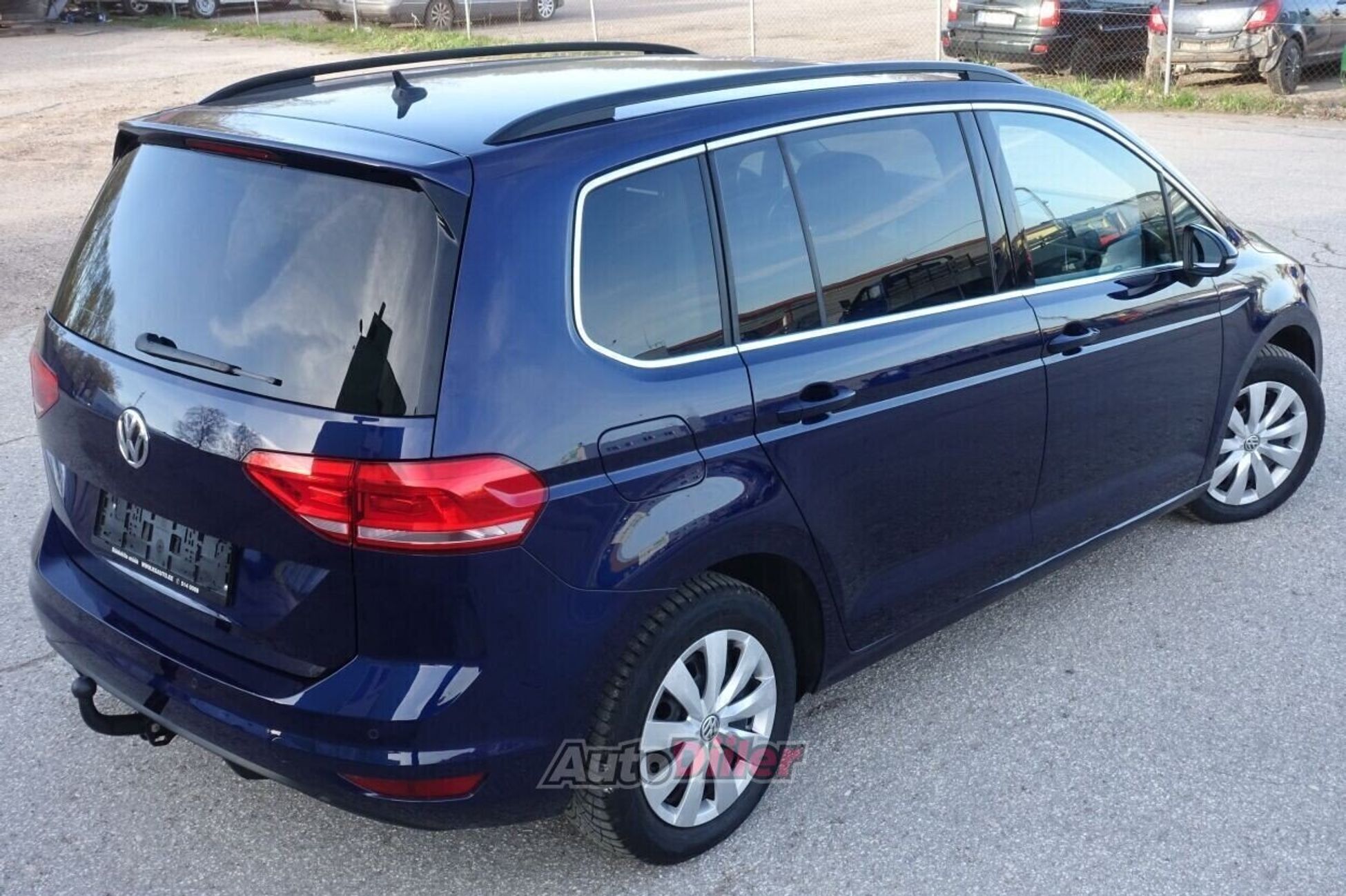 Volkswagen Touran 2019, photo 4/10