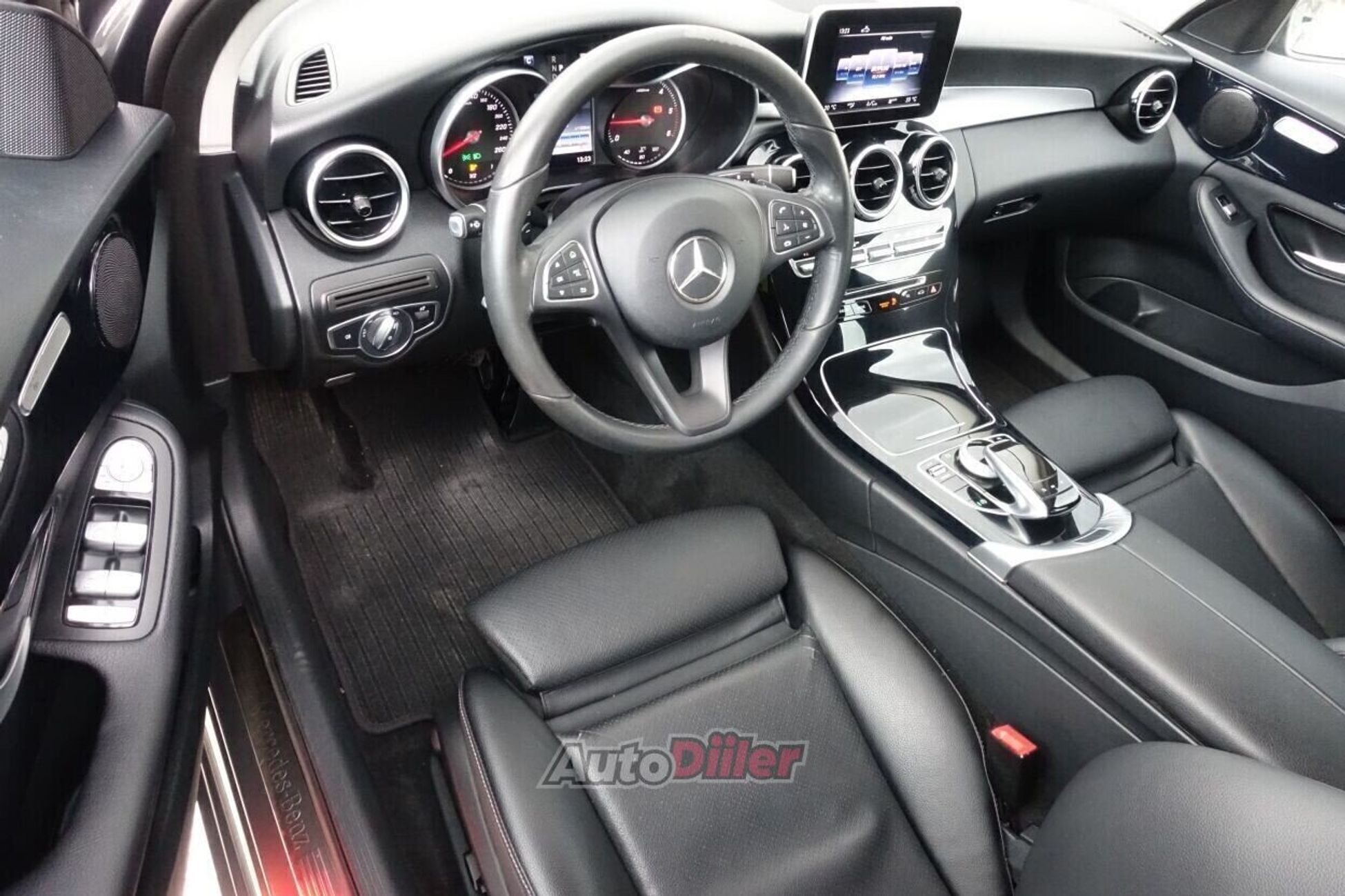 Mercedes-Benz C 220 2017, kuva 6/10