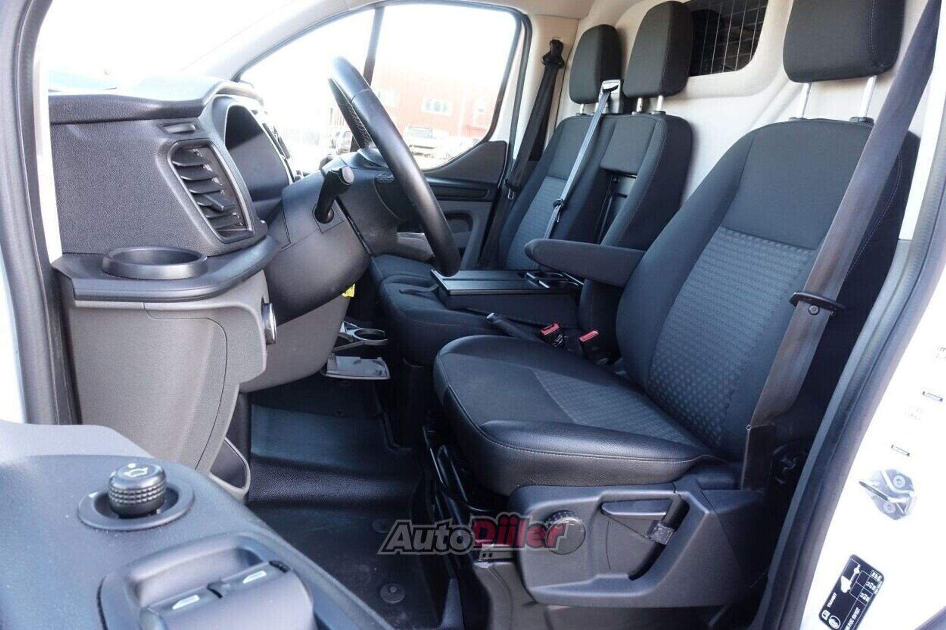 Ford Transit Custom 2018, kuva 7/10