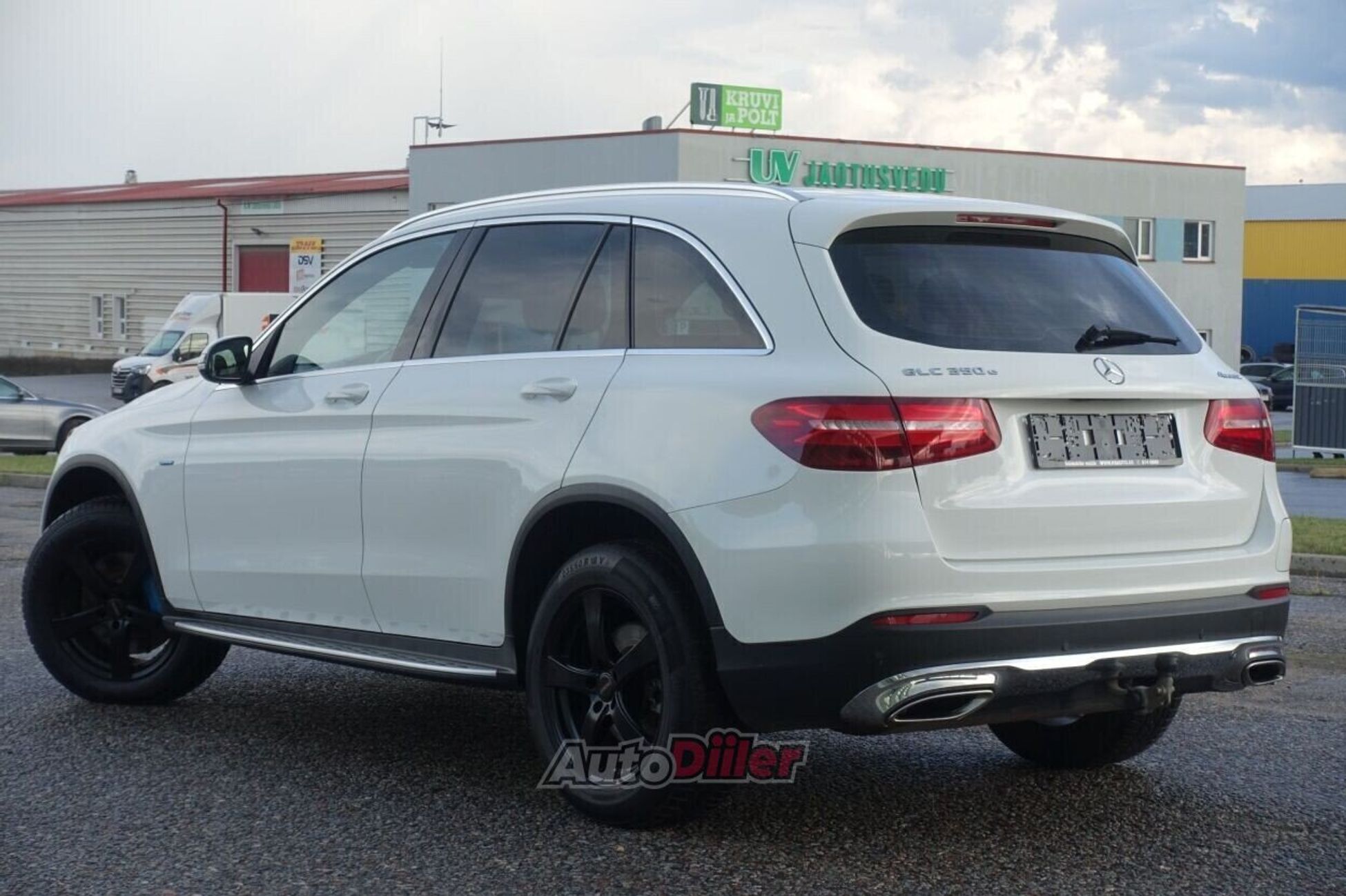 Mercedes-Benz GLC 350 2017, kuva 2/10