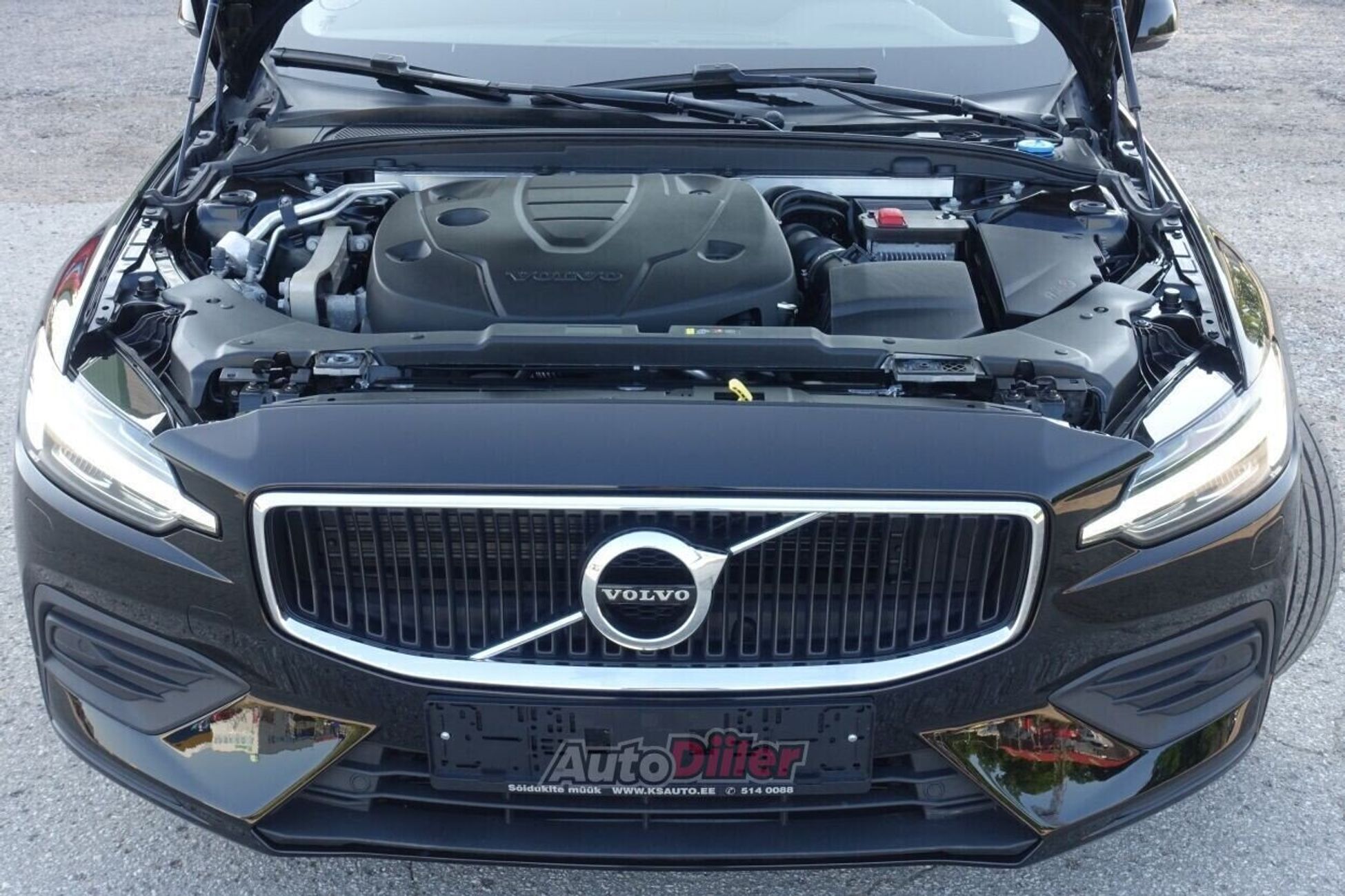 Volvo V60 Momentum EU6 2.0 140kW 2019, kuva 5/10