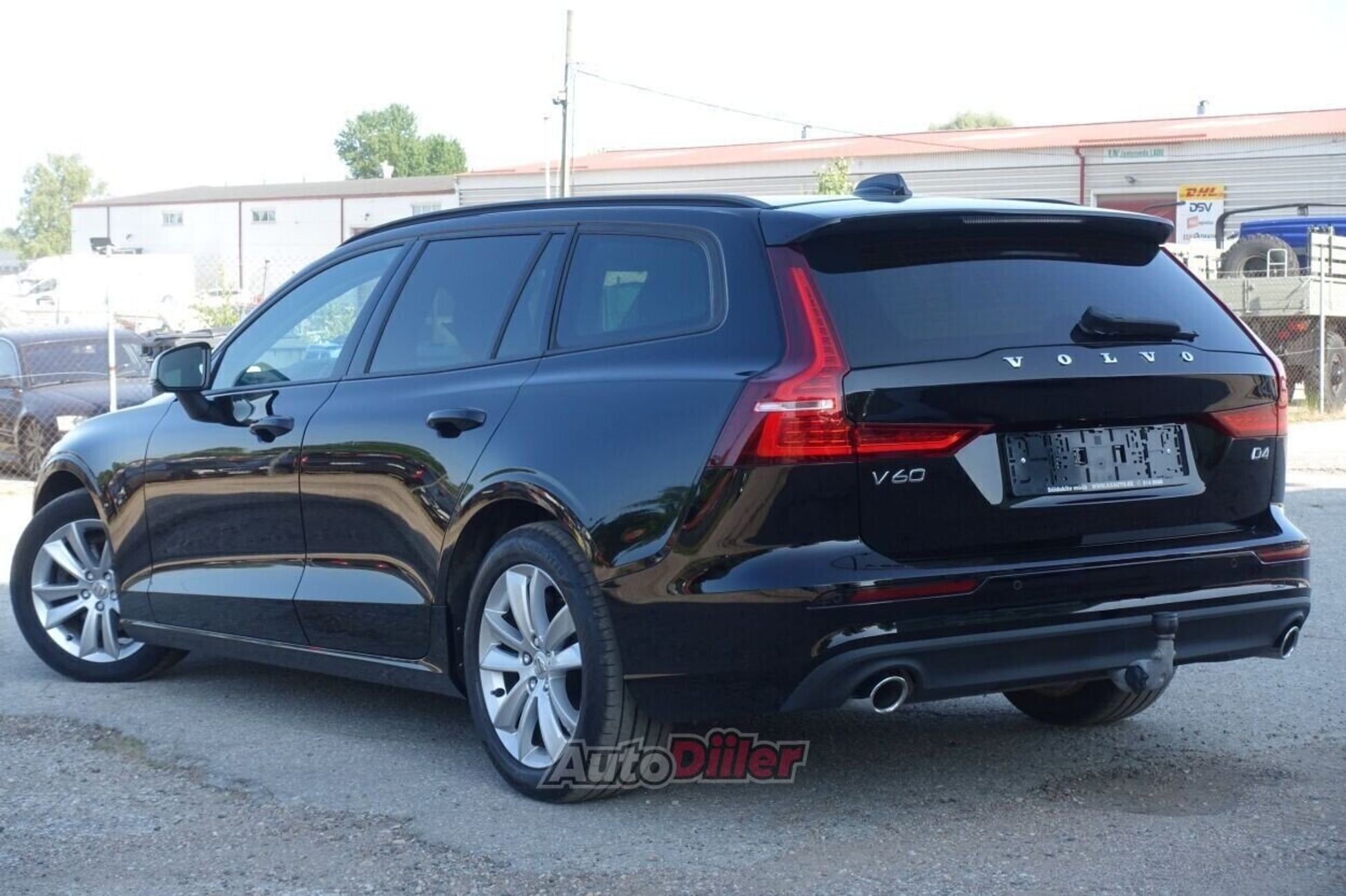 Volvo V60 Momentum EU6 2.0 140kW 2019, kuva 2/10