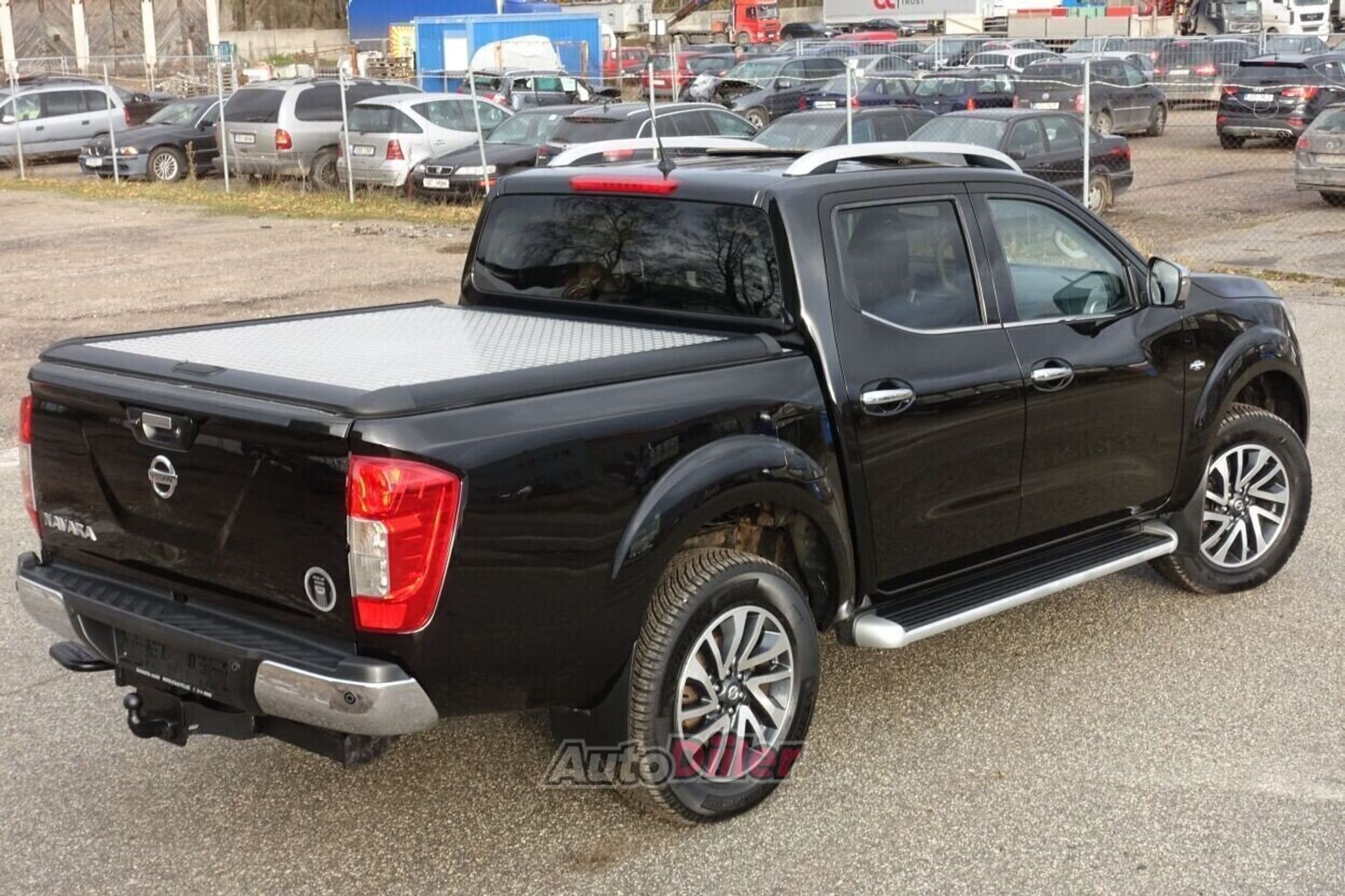 Nissan Navara 2016, photo 4/10