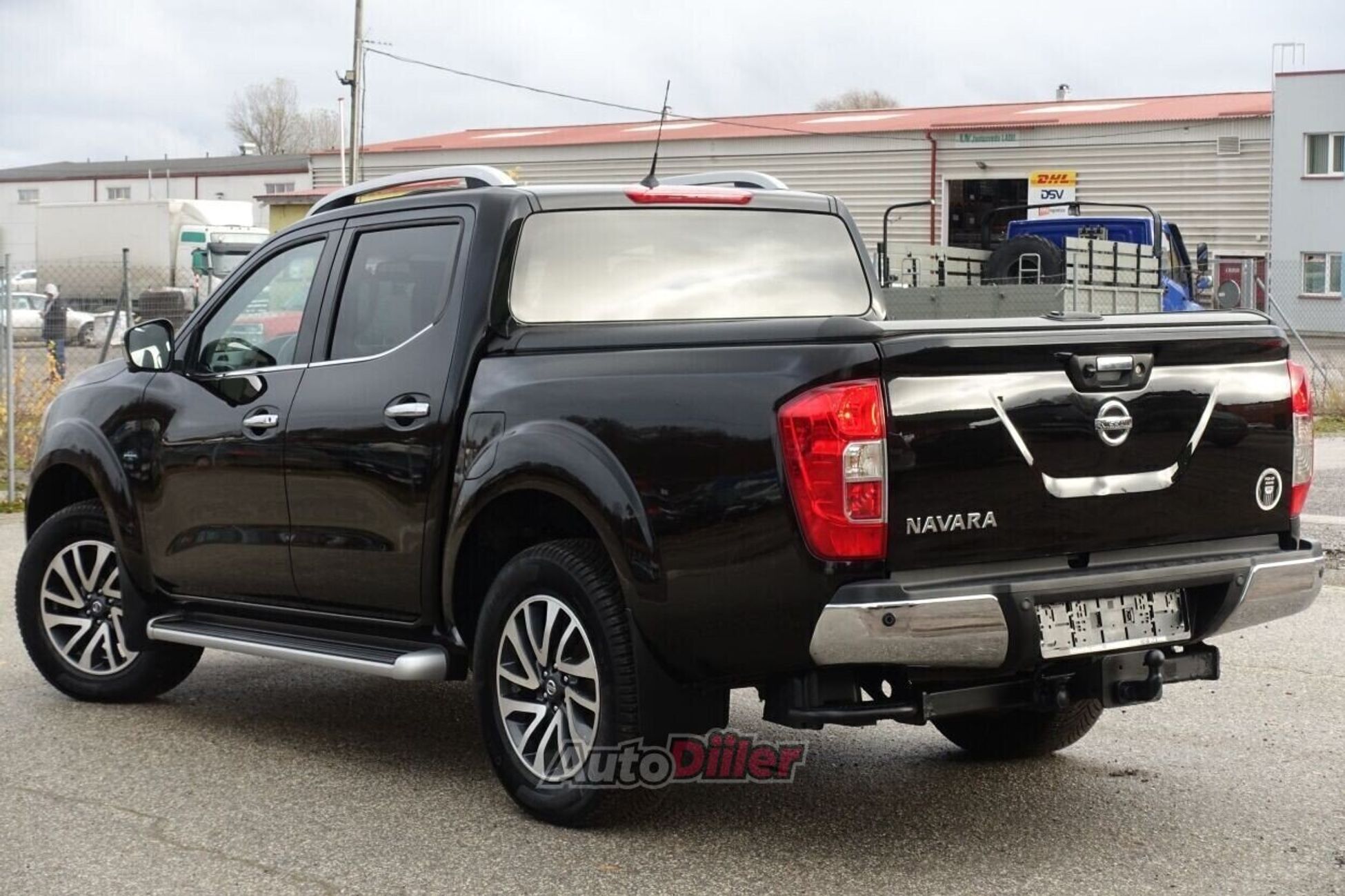 Nissan Navara 2016, photo 2/10