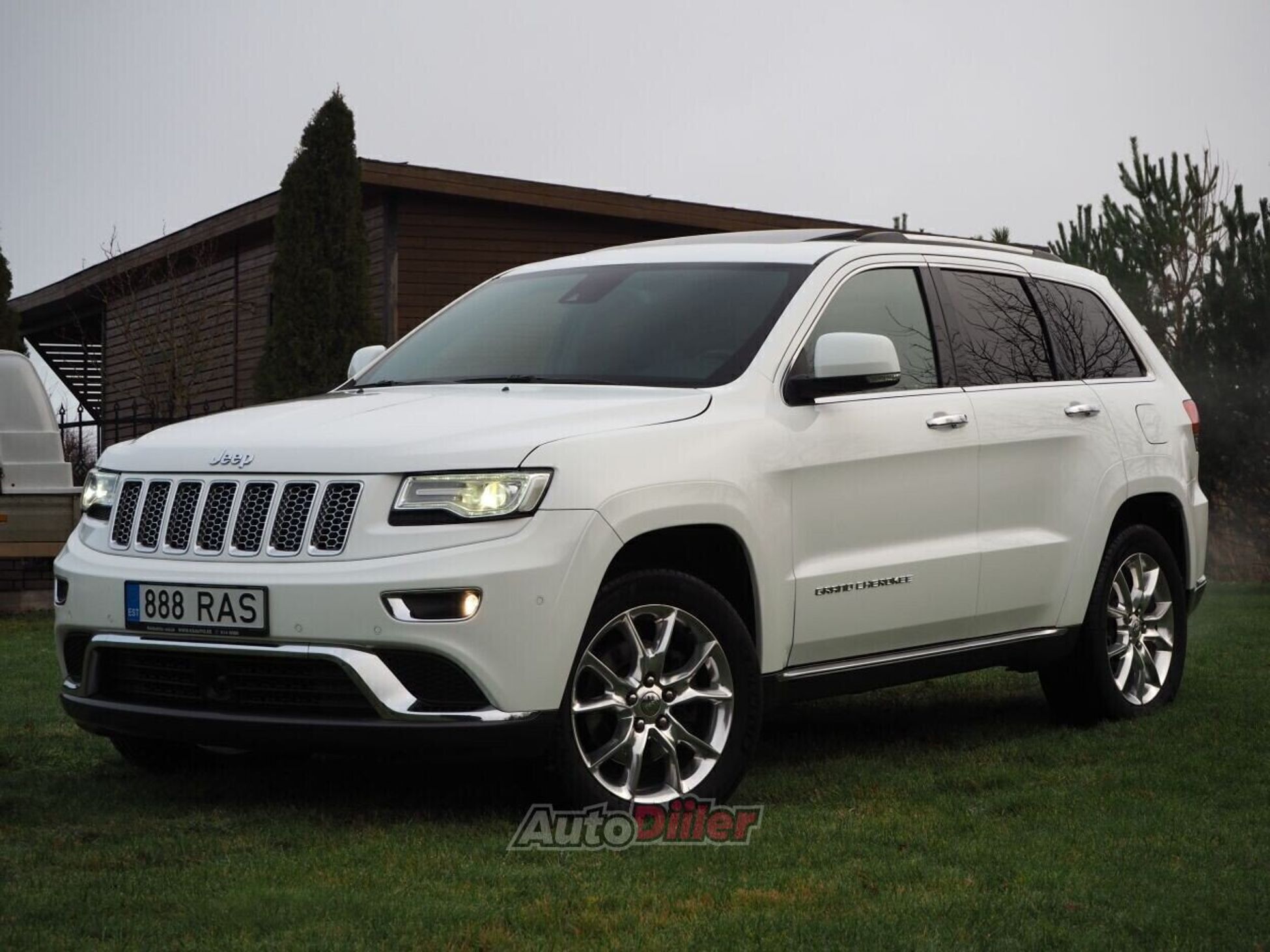Jeep Grand Cherokee 2016, kuva 3/10