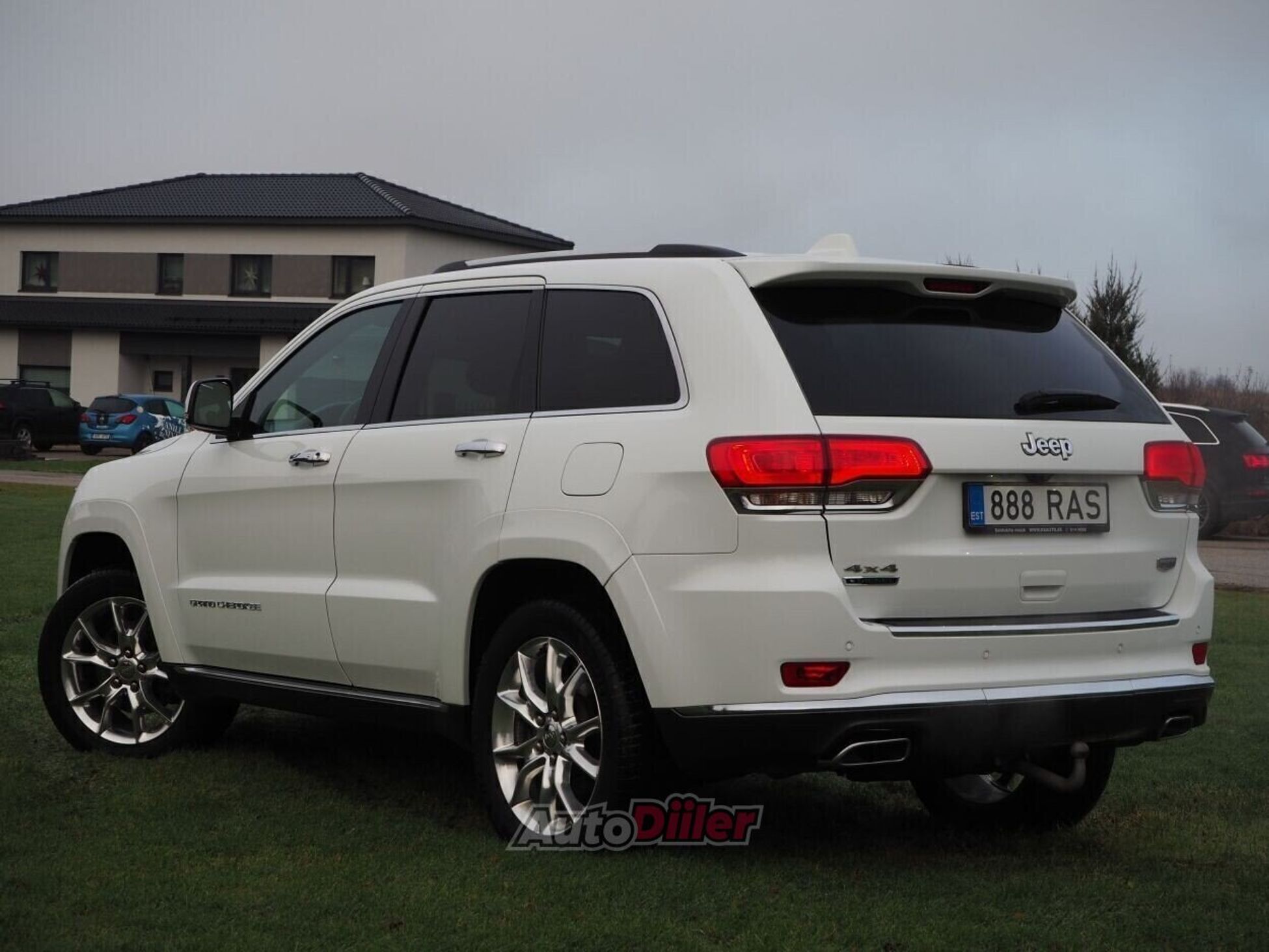 Jeep Grand Cherokee 2016, kuva 2/10