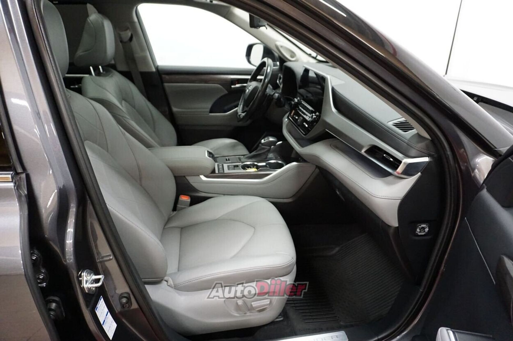 Toyota Highlander Premium 2.5 140kW 2021, photo 6/10