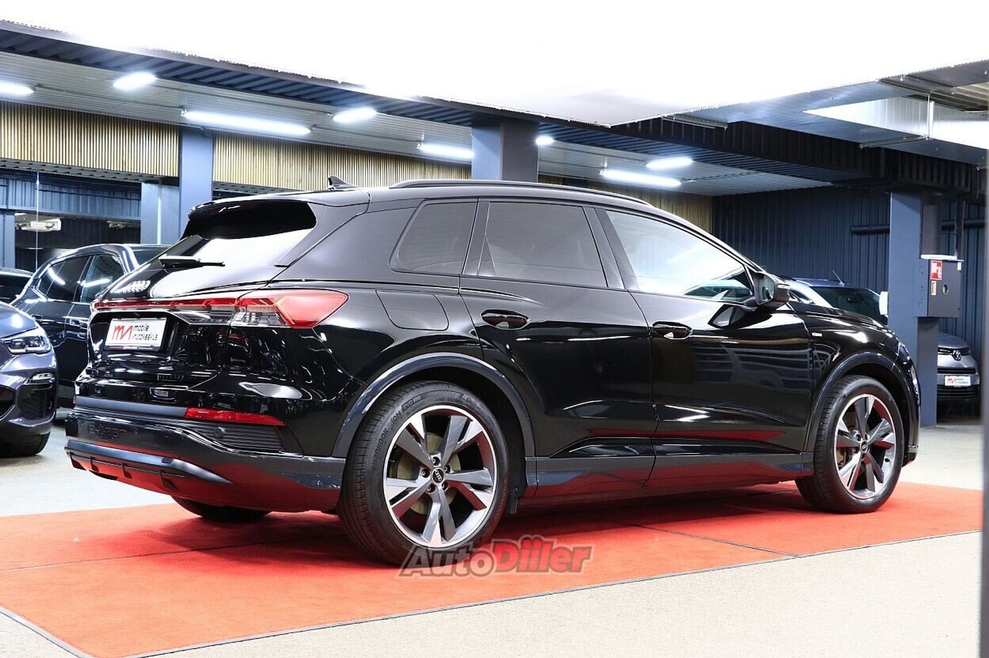 Audi Q4 e-tron S-Line 70kW 2022, photo 2/10