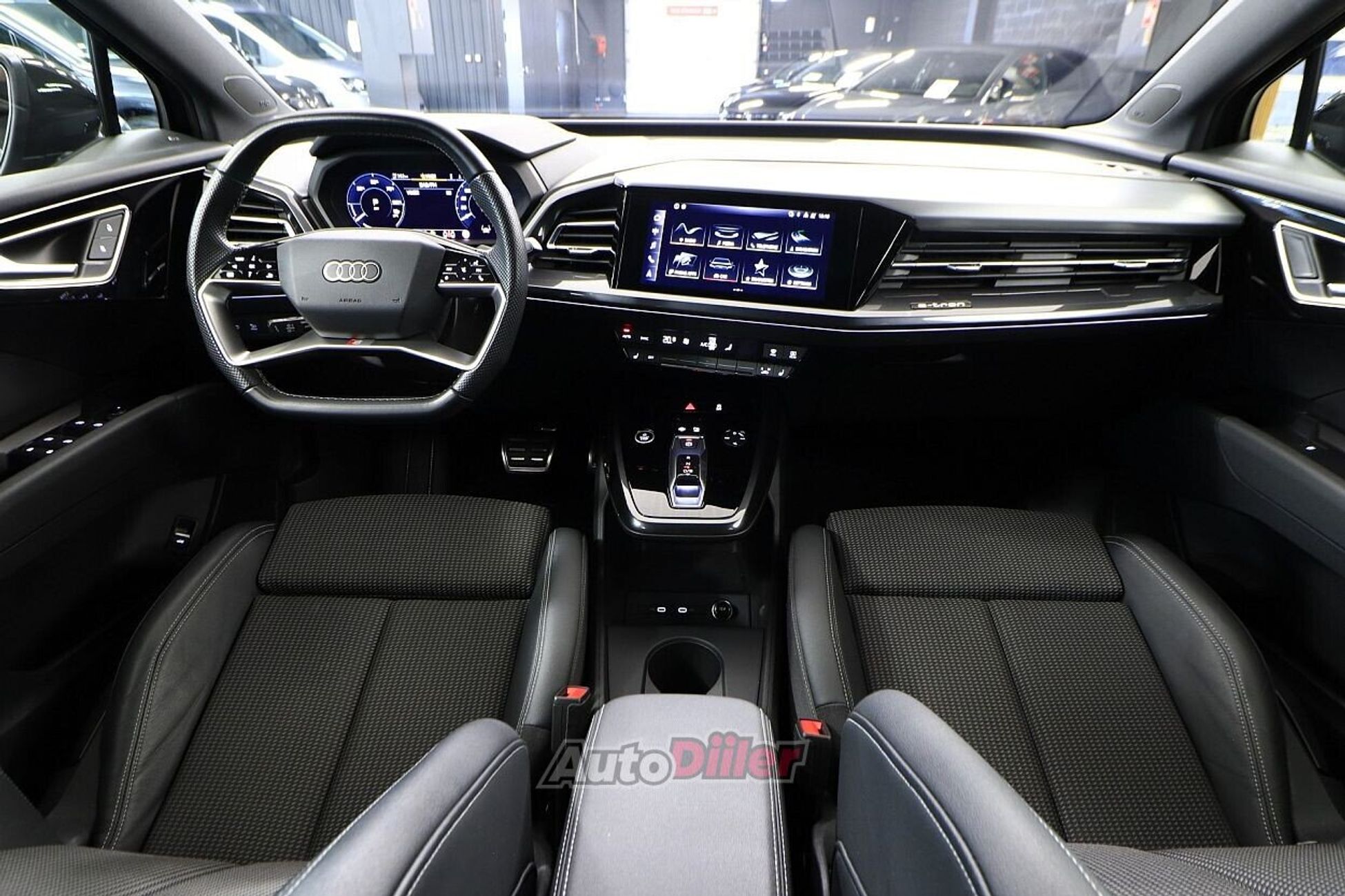 Audi Q4 e-tron S-Line 70kW 2022, photo 6/10