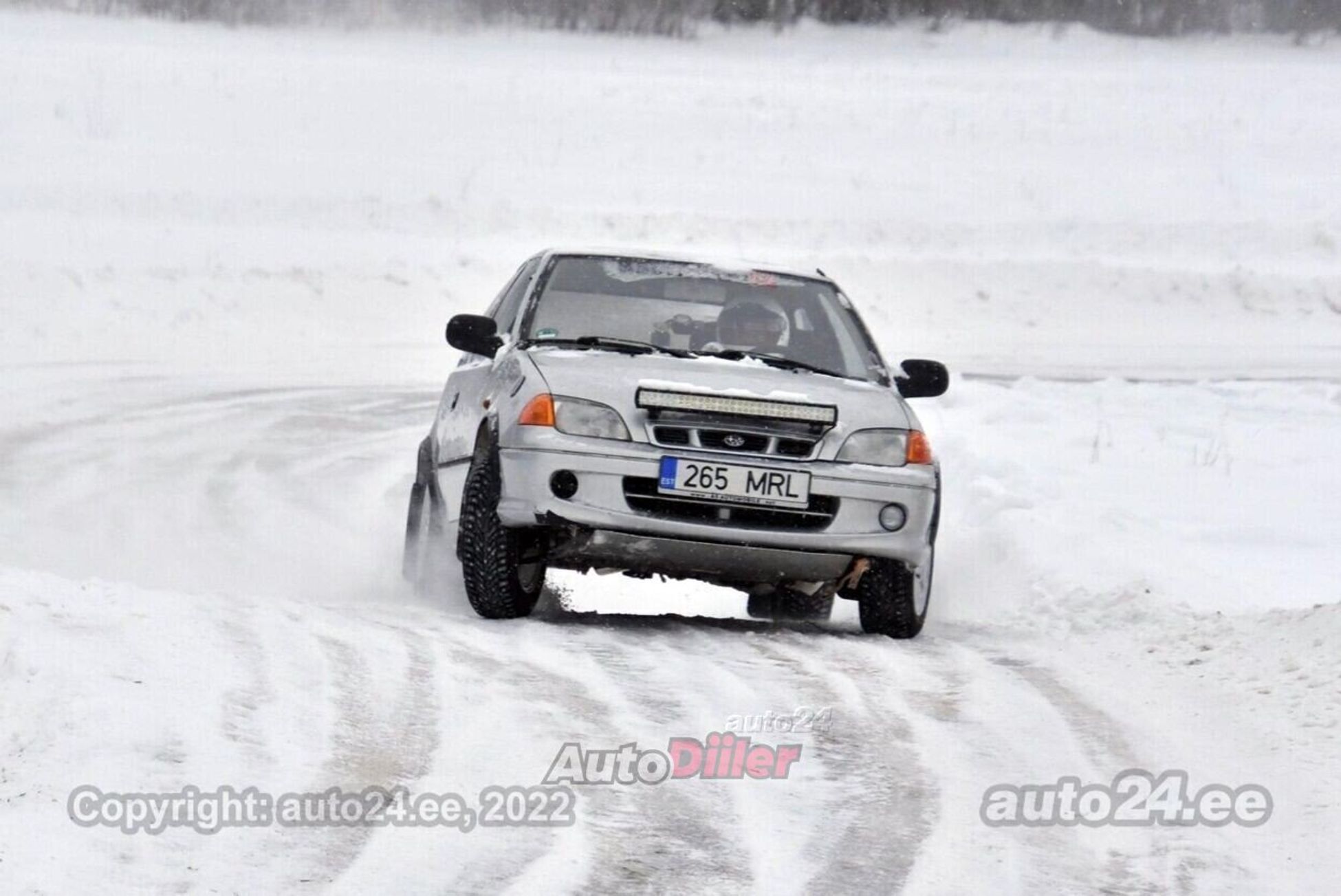 Subaru Justy 1.6 78kW 2001, photo 5/10