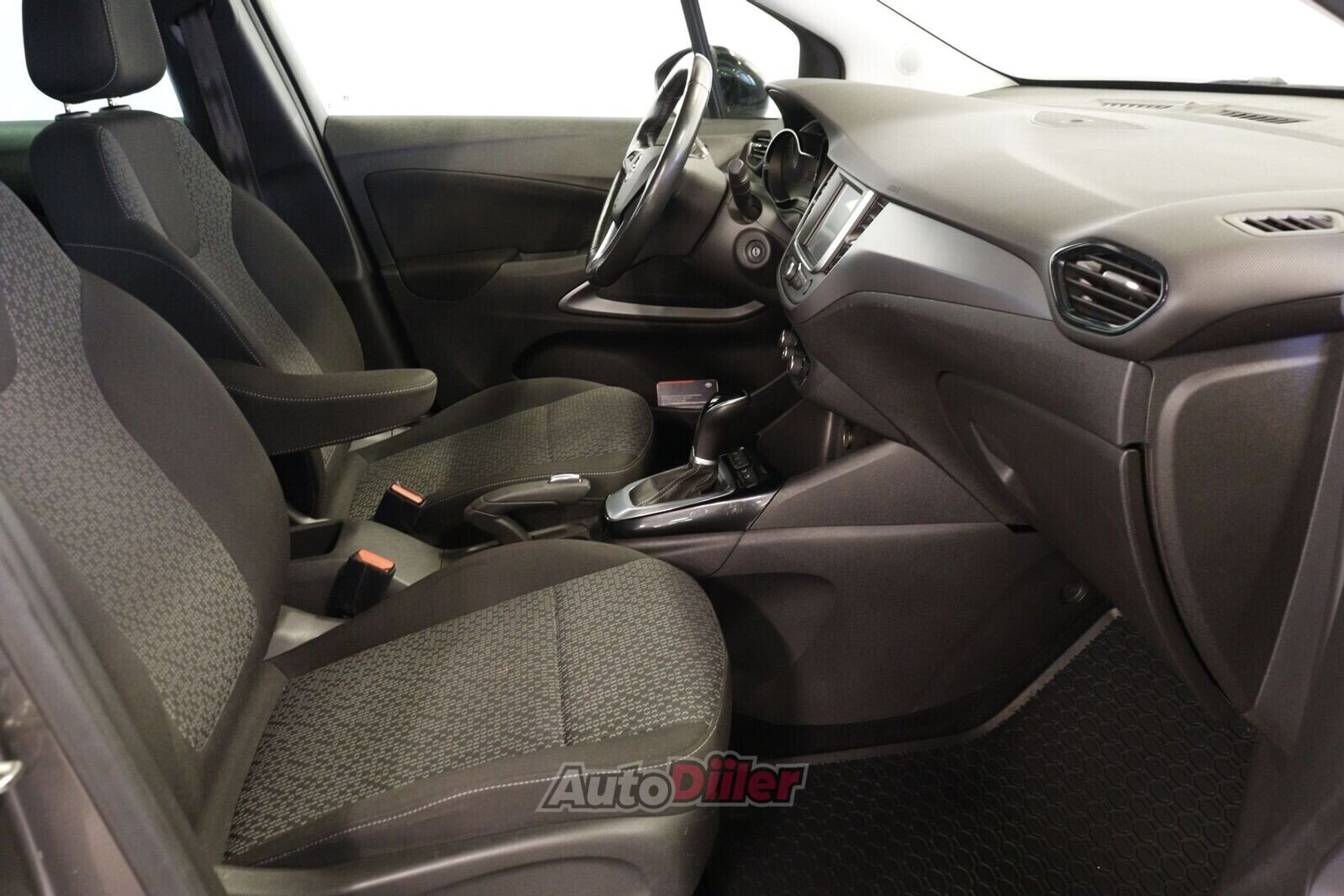 Opel Crossland 1.2 96kW 2021, kuva 6/10