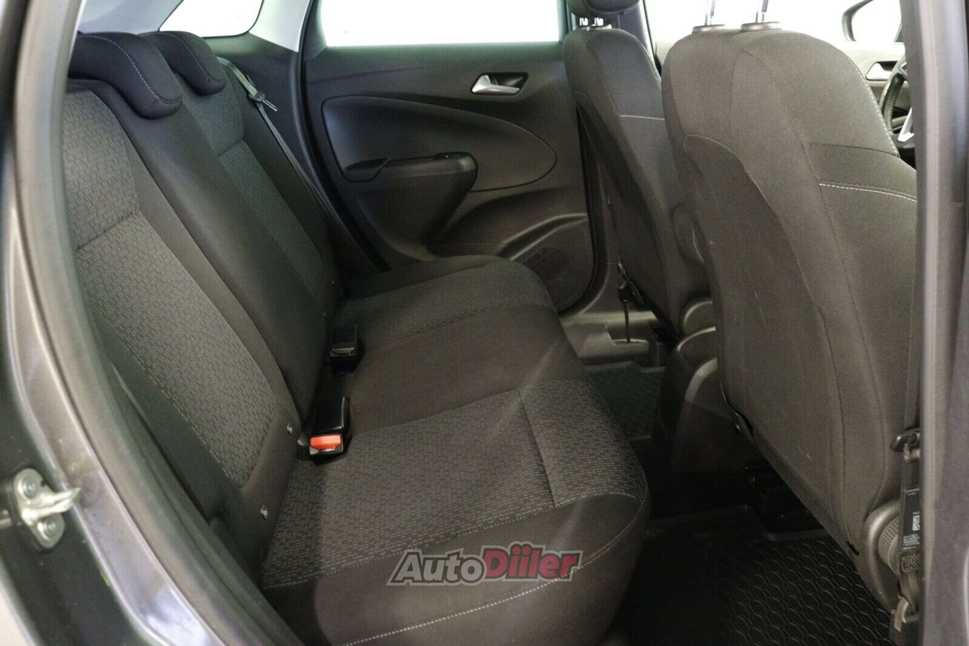Opel Crossland 1.2 96kW 2021, kuva 7/10