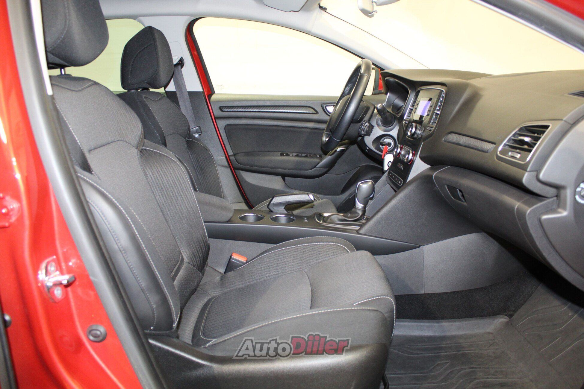 Renault Megane Zen Energy TCe 1.2 97kW 2018, photo 6/10