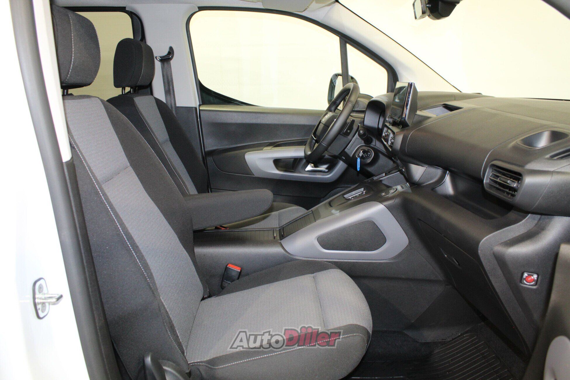 Toyota ProAce City 2025, photo 6/10