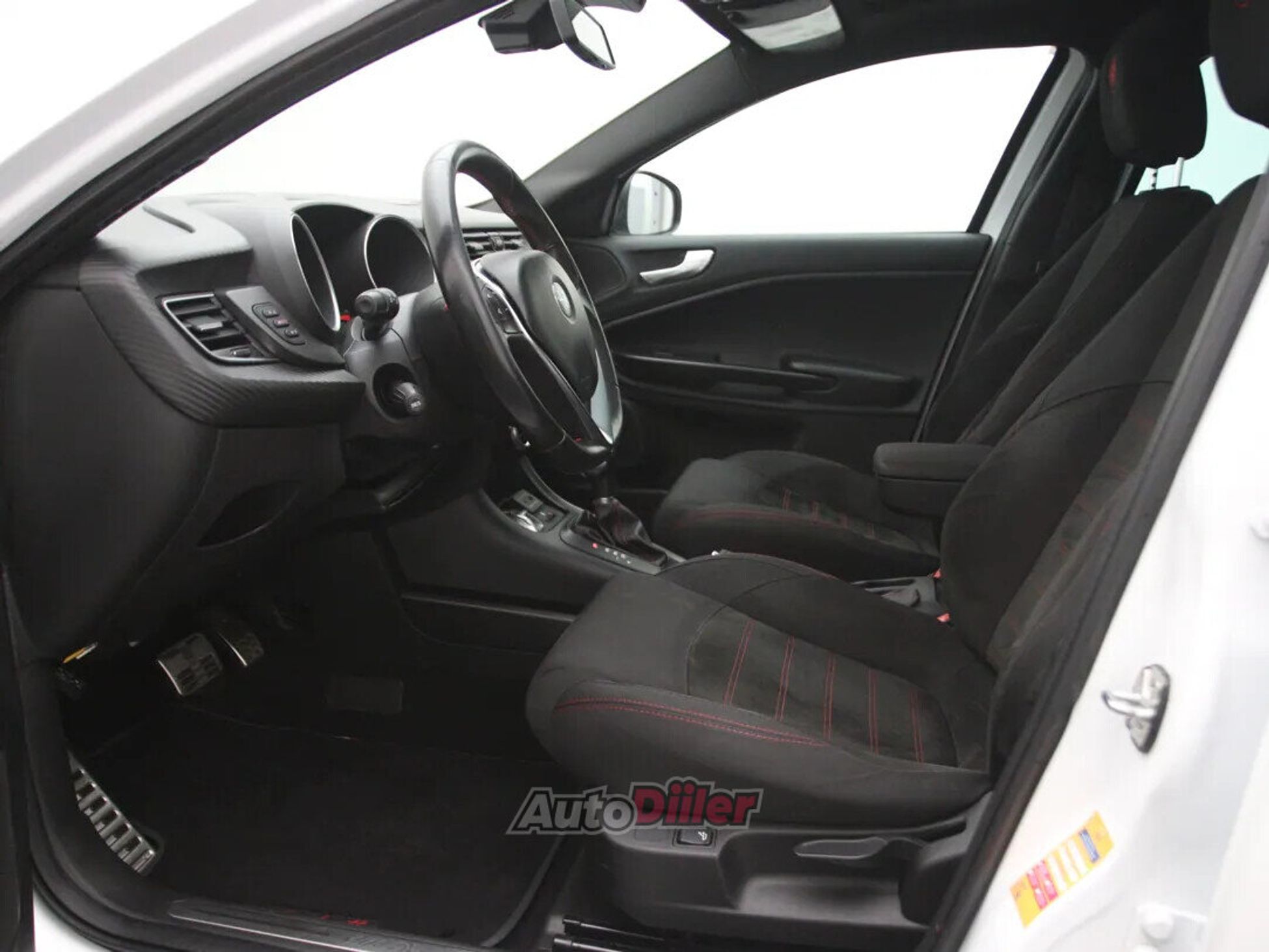 Alfa Romeo Giulietta 2018, photo 4/10