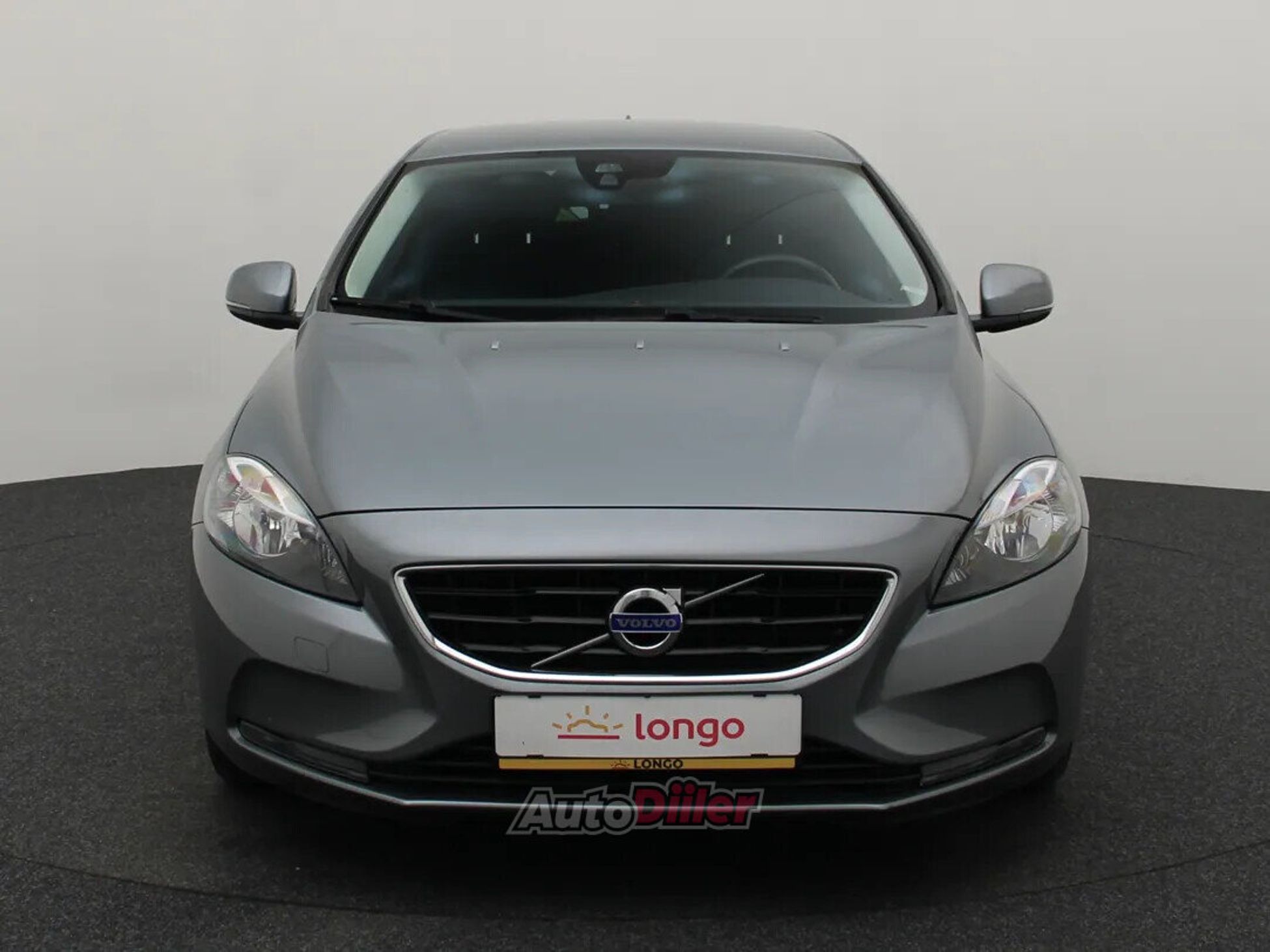 Volvo V40 Momentum 2.0 140kW 2014, kuva 3/10