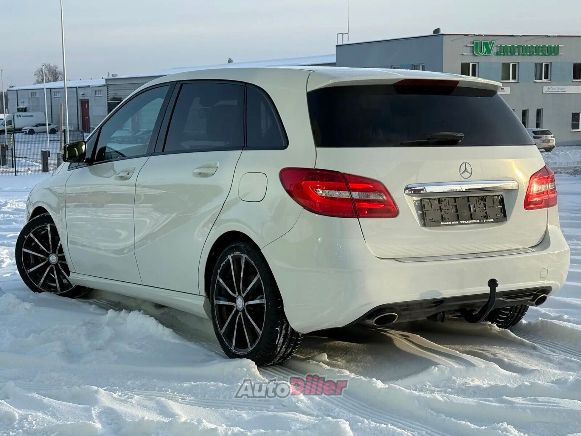 Mercedes-Benz B 200 2013, photo 2/10