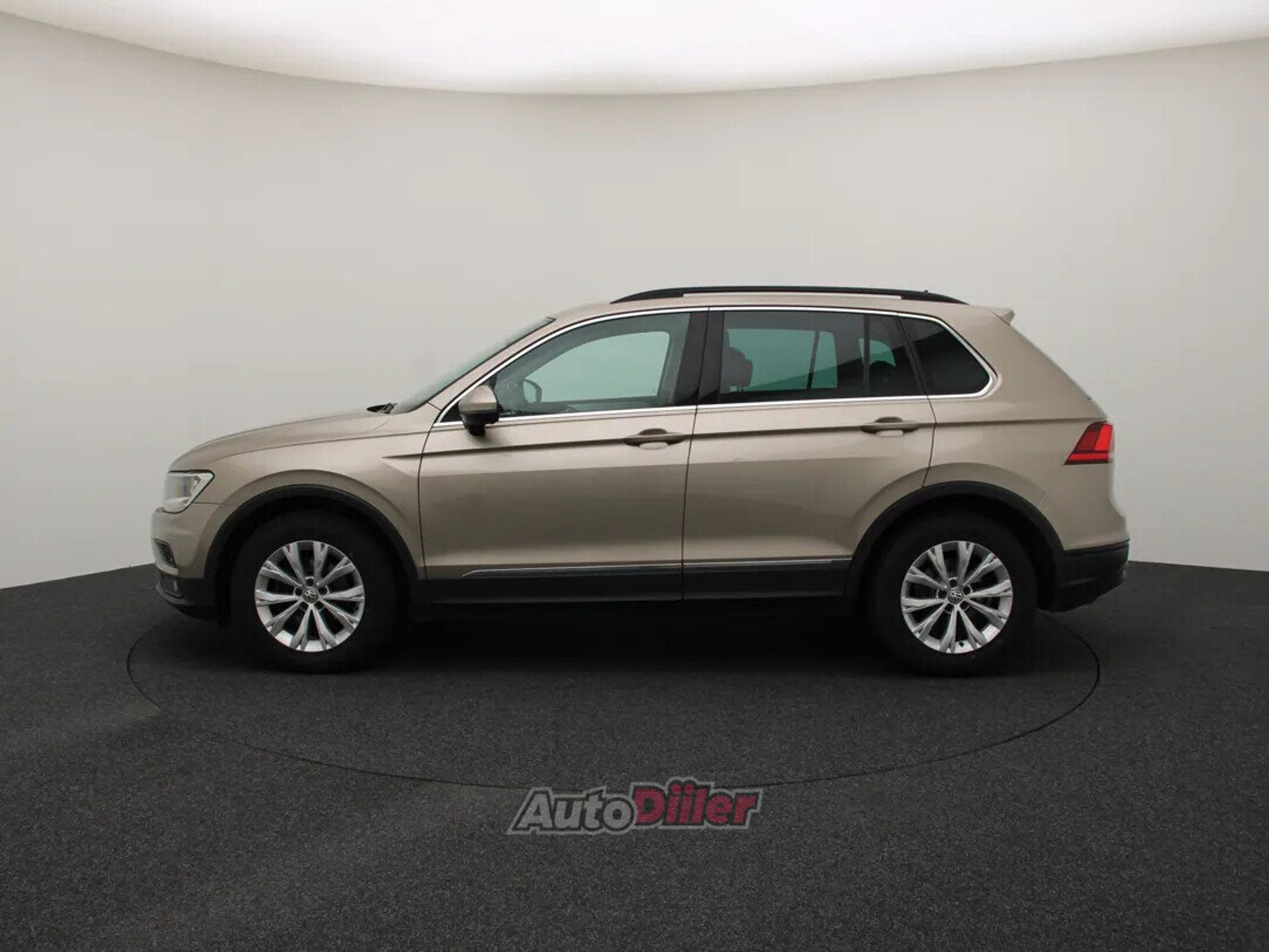 Volkswagen Tiguan Comfortline 2.0 110kW 2018, photo 6/10
