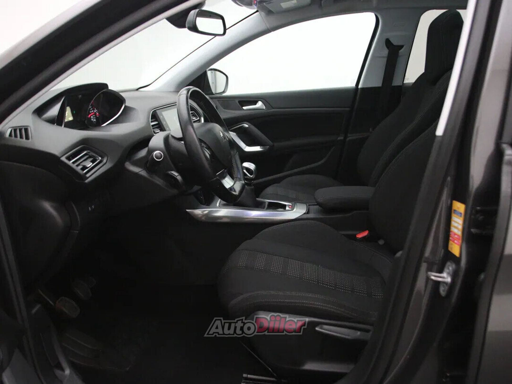 Peugeot 308 Premium 1.6 88kW 2017, photo 4/10