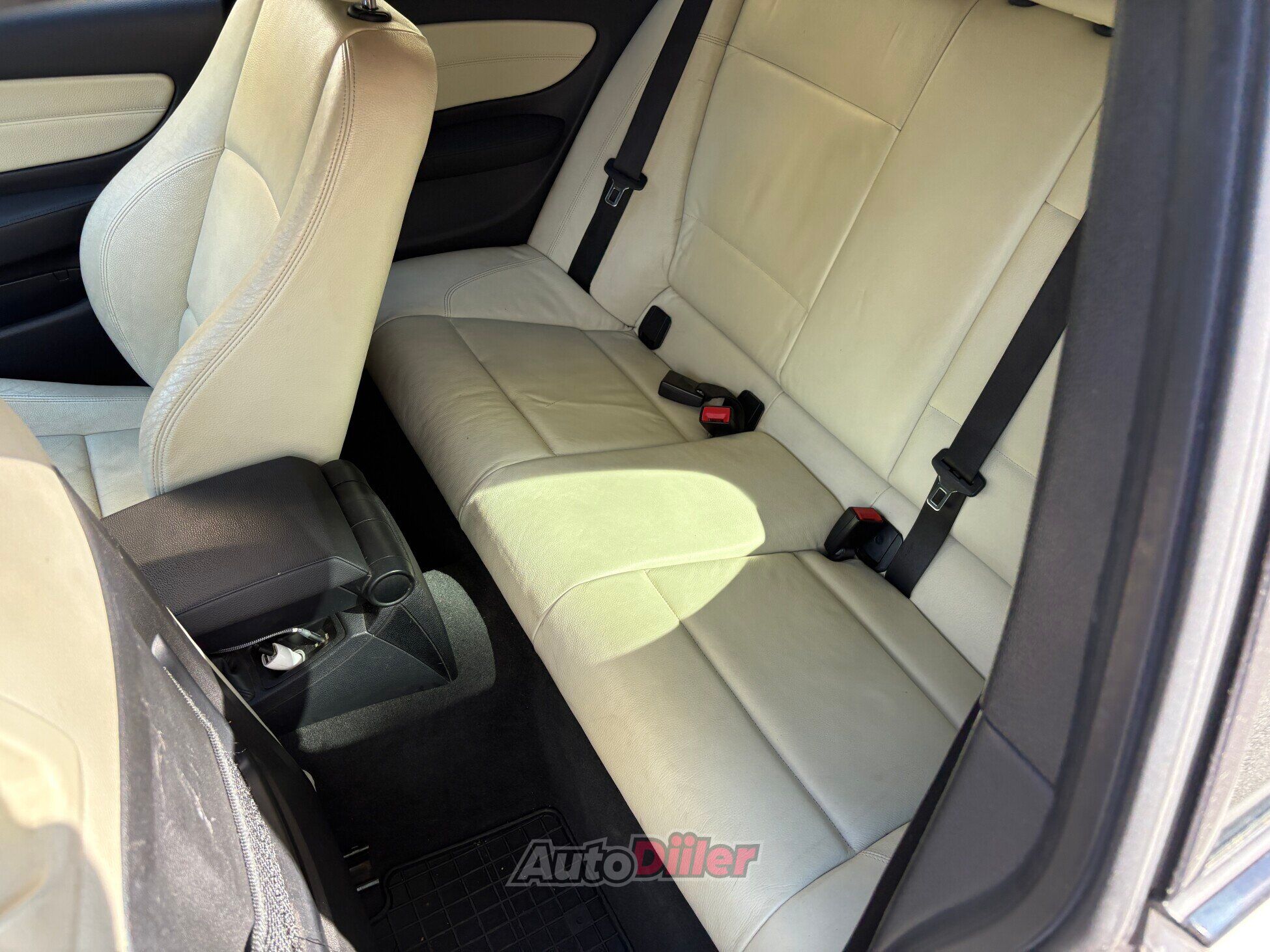BMW 118 2.0 105kW 2008, kuva 6/6