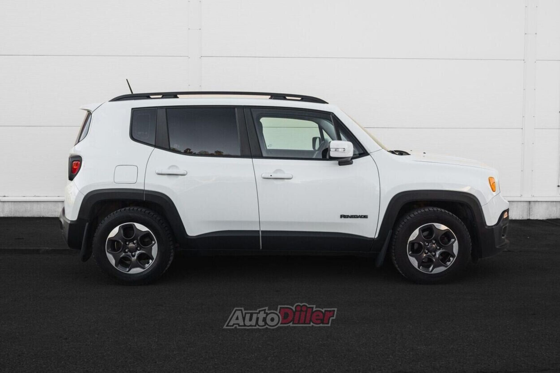 Jeep Renegade Longitude 1.4 103kW 2017, photo 4/10