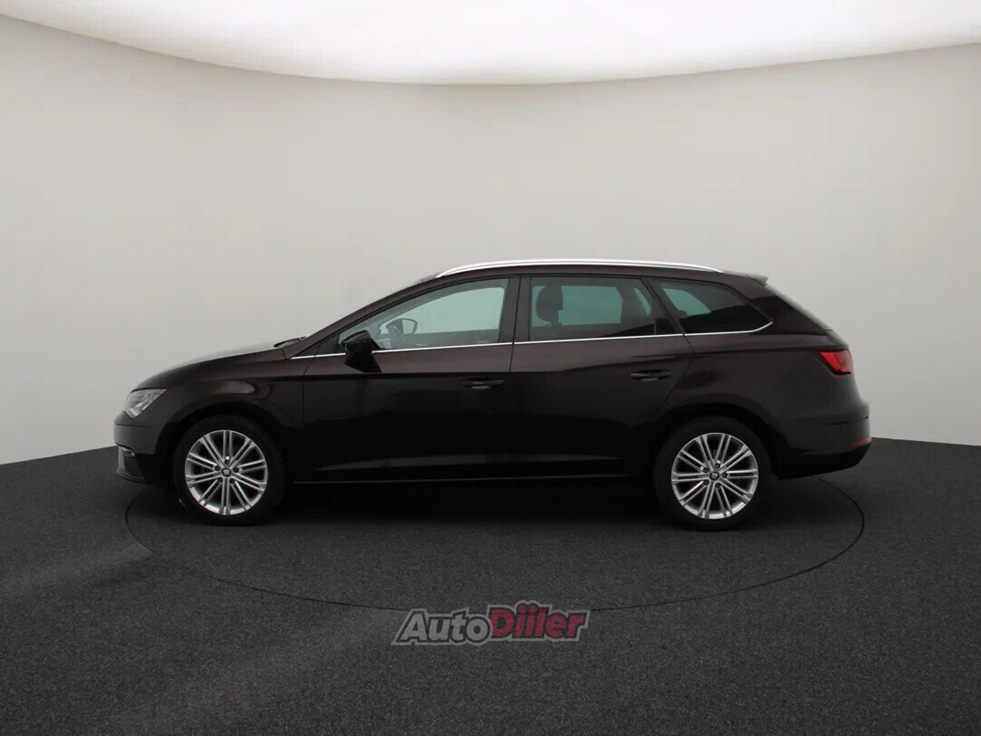 SEAT Leon 2019, kuva 6/10