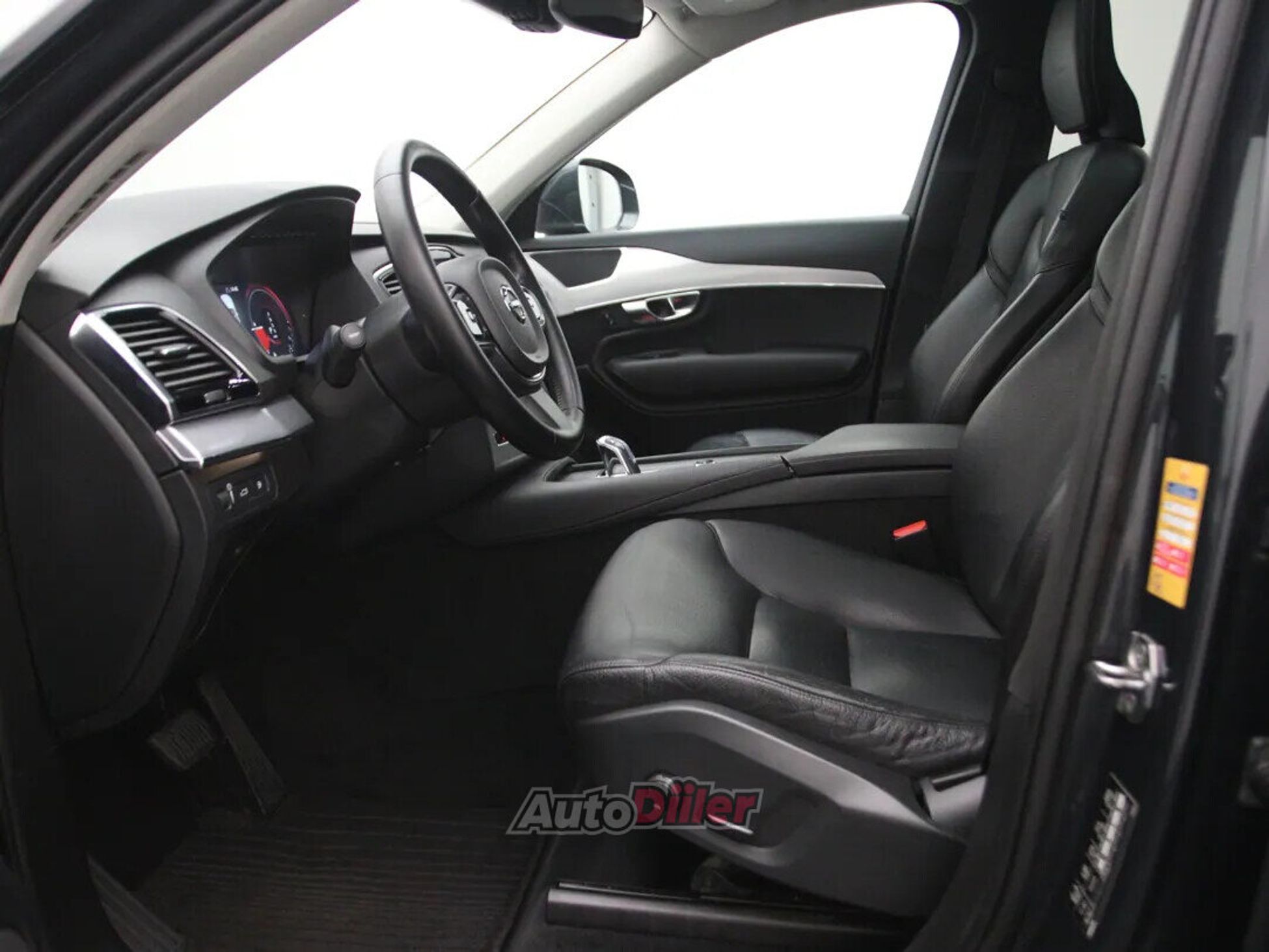 Volvo XC90 T8 Twin Engine 2.0 288kW 2016, photo 4/10