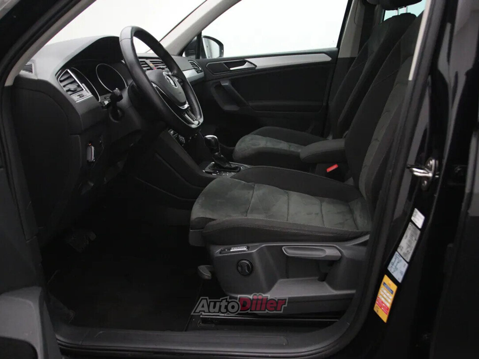 Volkswagen Tiguan 2017, kuva 4/10