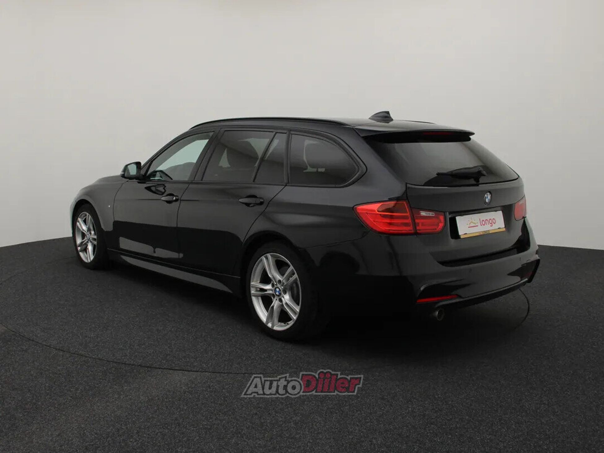 BMW 320 High Executive 2.0 135kW 2015, photo 7/10