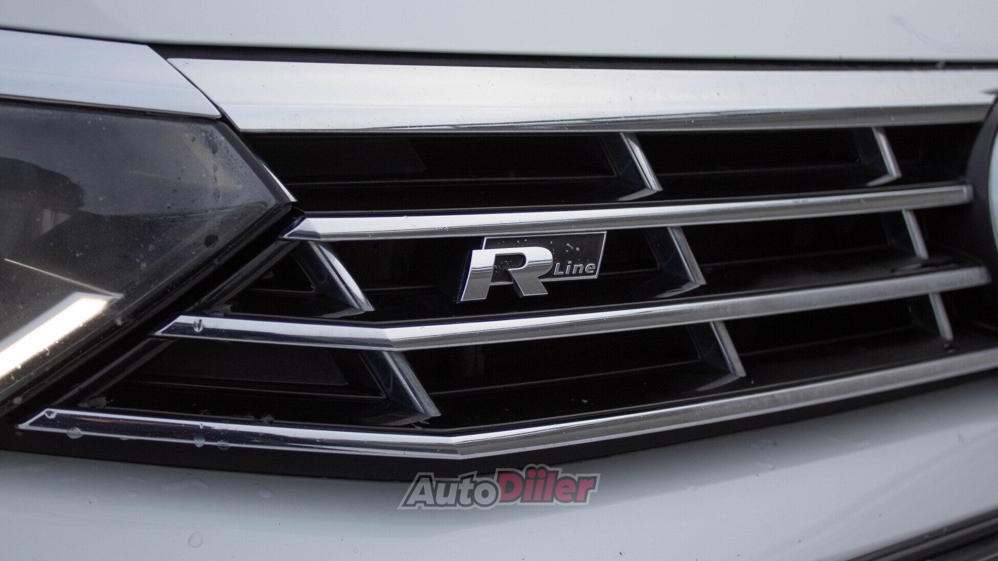 Volkswagen Passat R line 2.0 140kW 2019, photo 3/10