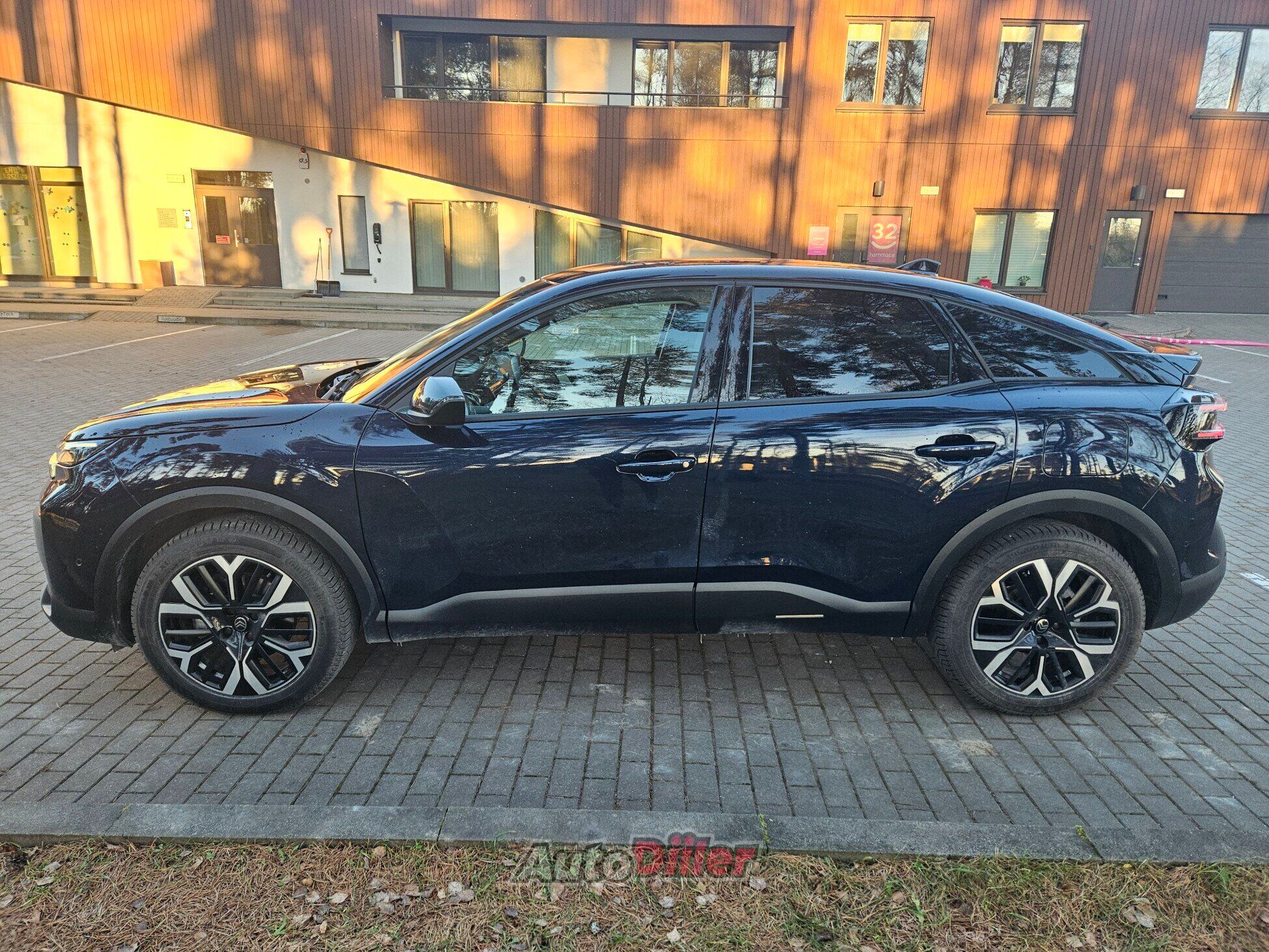 Citroen C4 MAX PETROL 130 1.2 96kW 2025, kuva 2/10