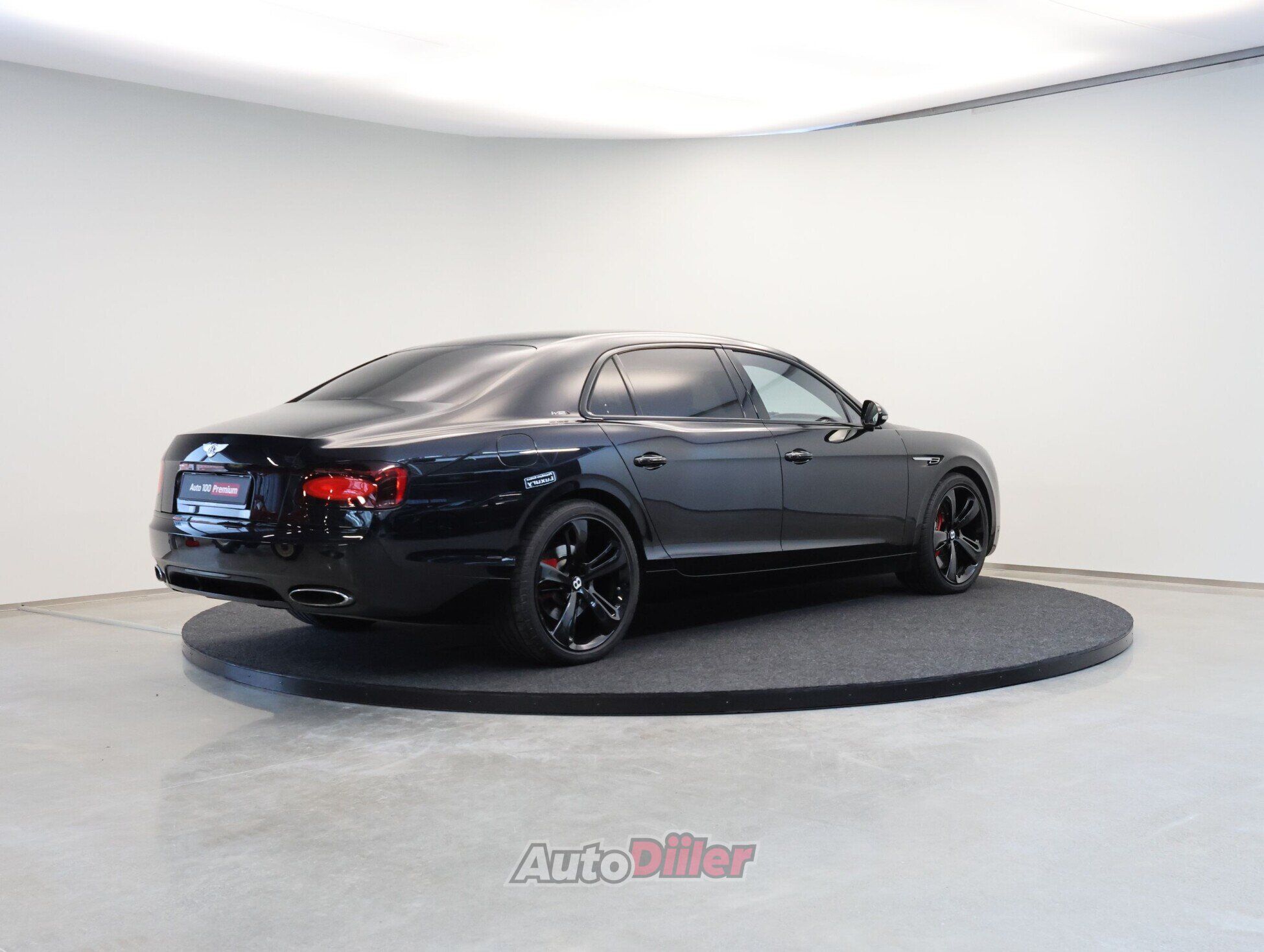 Bentley Flying Spur S 6.0 467kW 2018, kuva 2/10