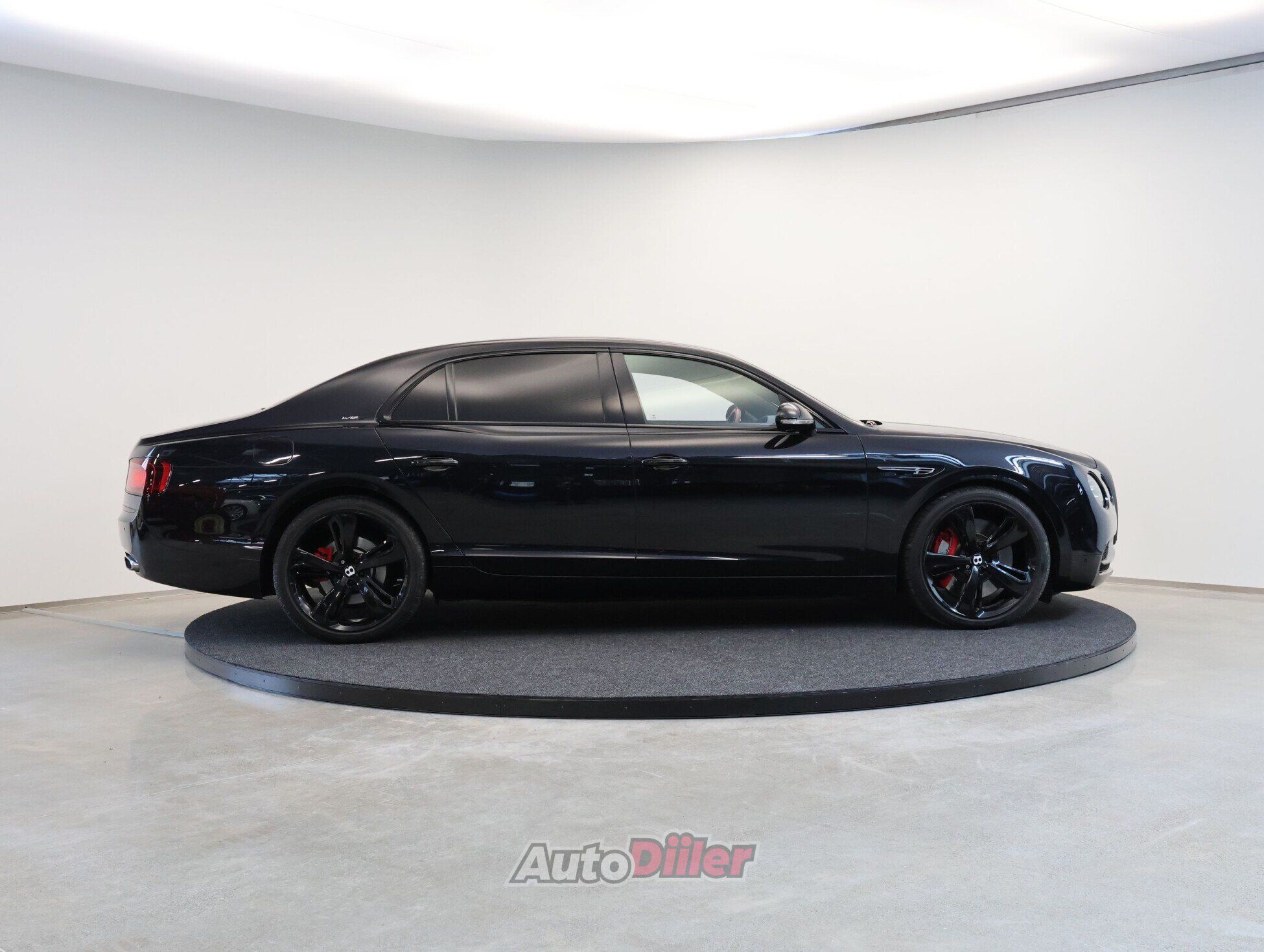 Bentley Flying Spur S 6.0 467kW 2018, kuva 4/10