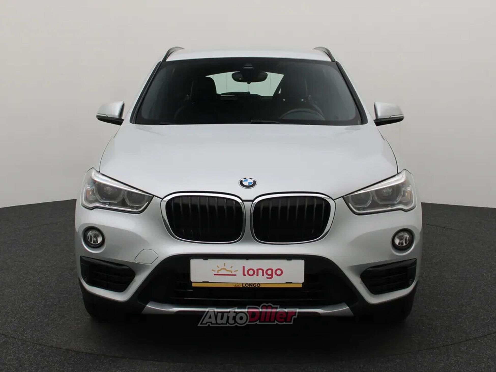 BMW X1 High Executive 2.0 110kW 2018, kuva 3/10