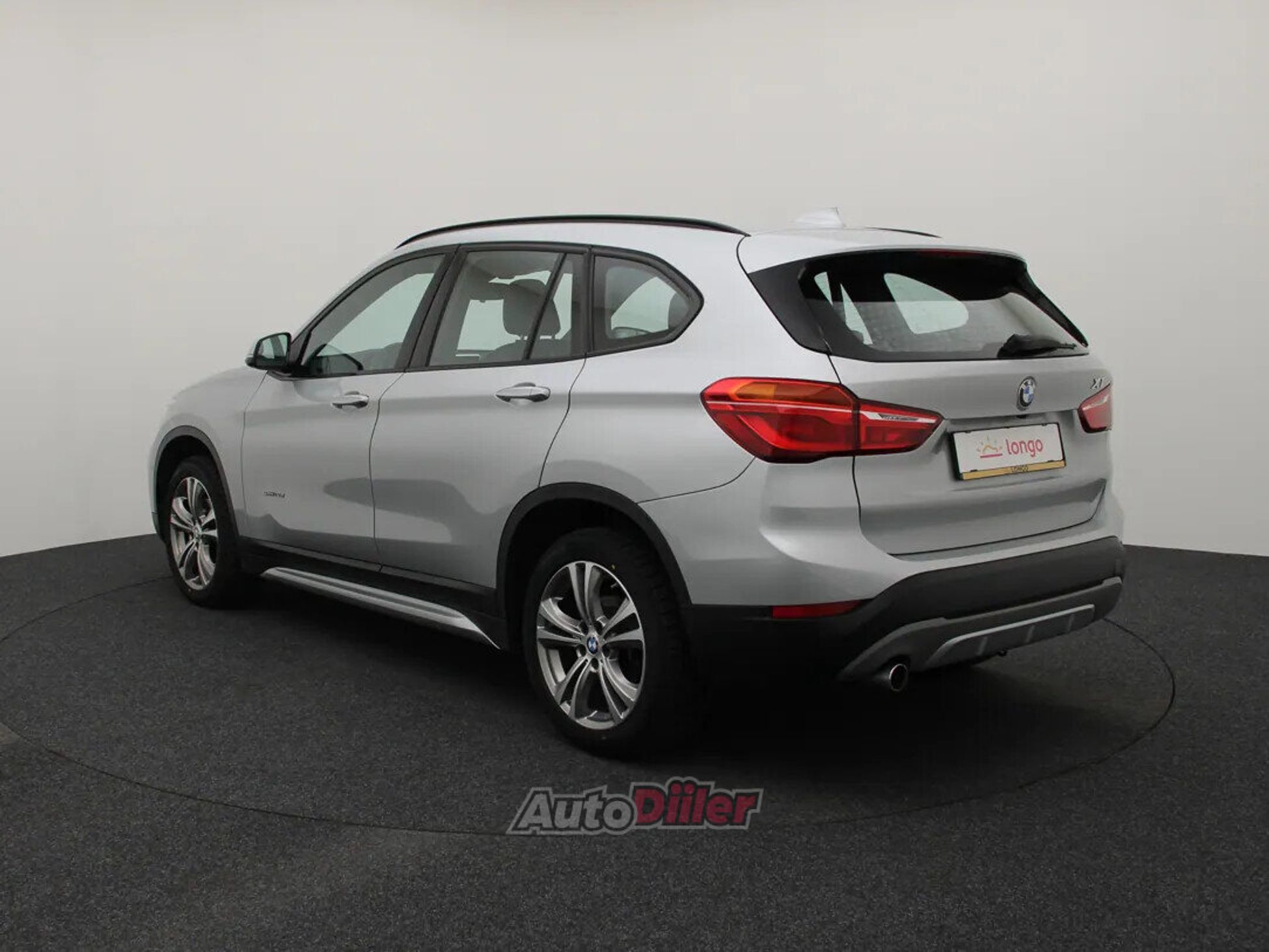 BMW X1 High Executive 2.0 110kW 2018, kuva 7/10