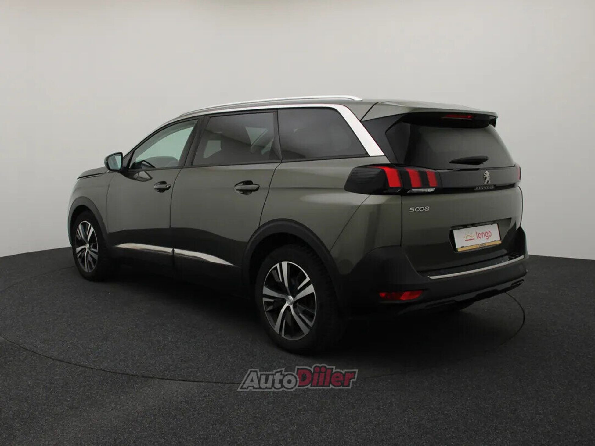 Peugeot 5008 Allure 1.5 96kW 2019, photo 7/10