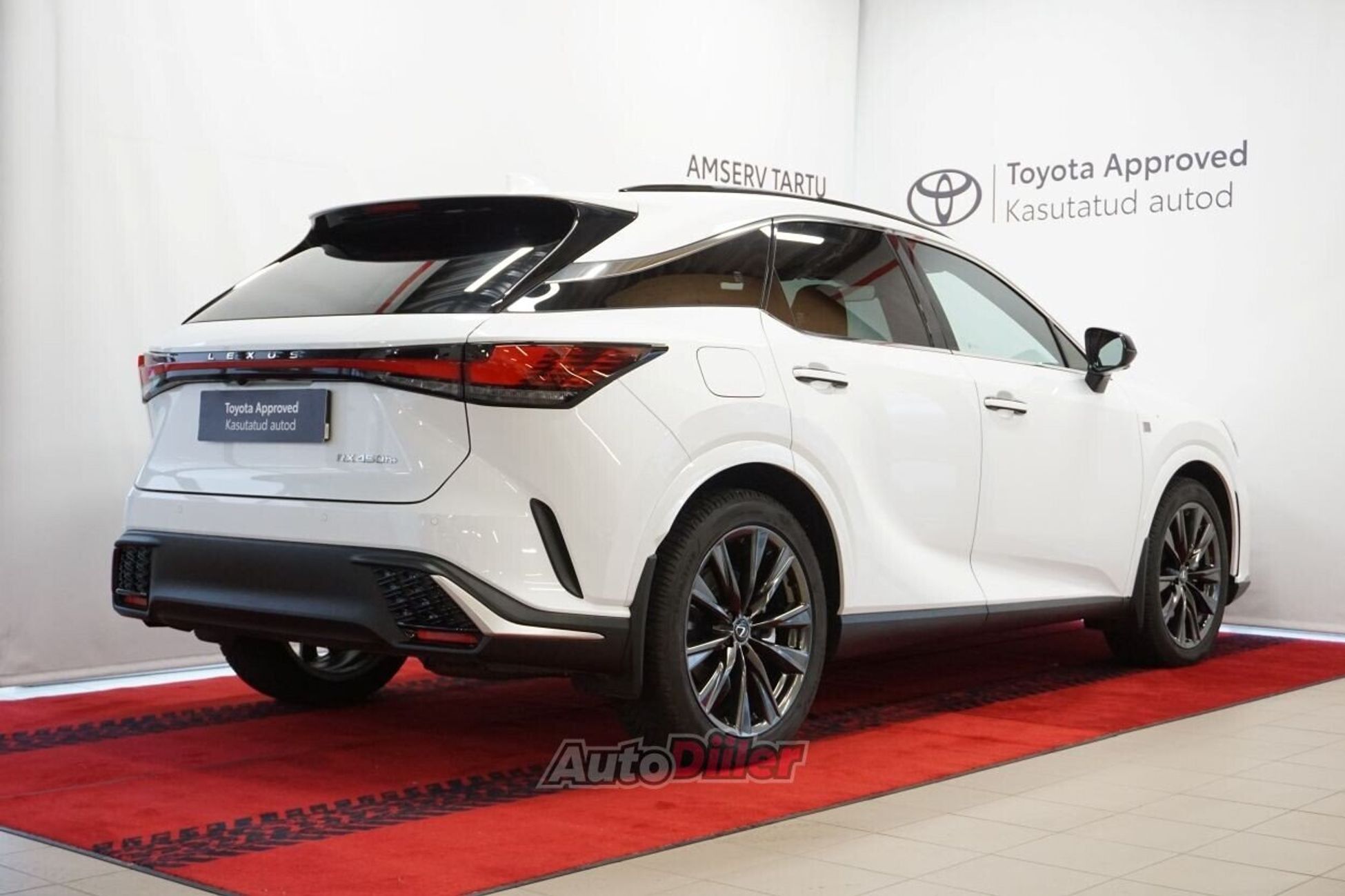 Lexus RX 450 2.5 AWD 136 kW 2.5 136kW 2025, kuva 2/10