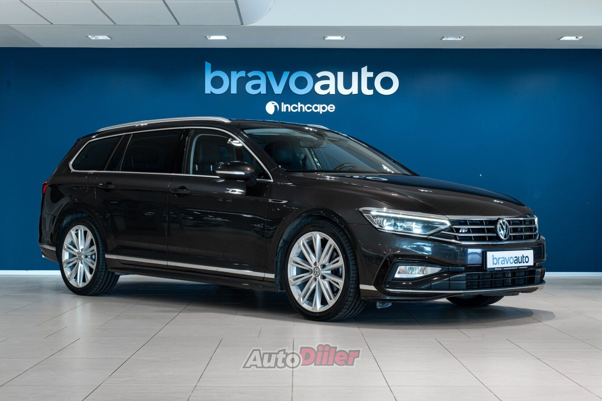 Volkswagen Passat 2020, photo 3/10