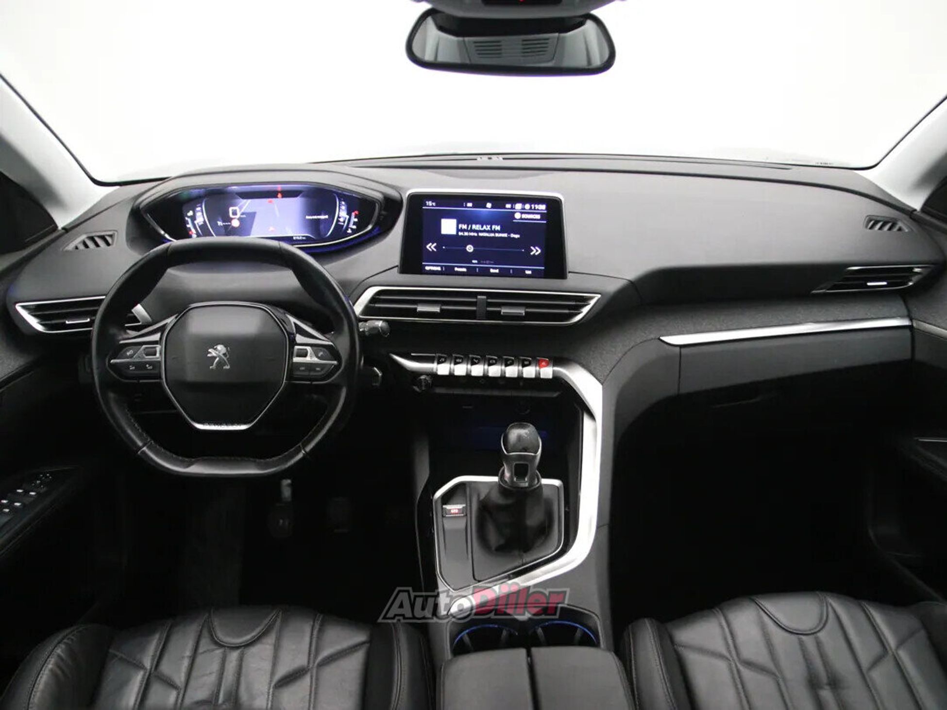 Peugeot 5008 Allure 1.5 96kW 2019, photo 2/10
