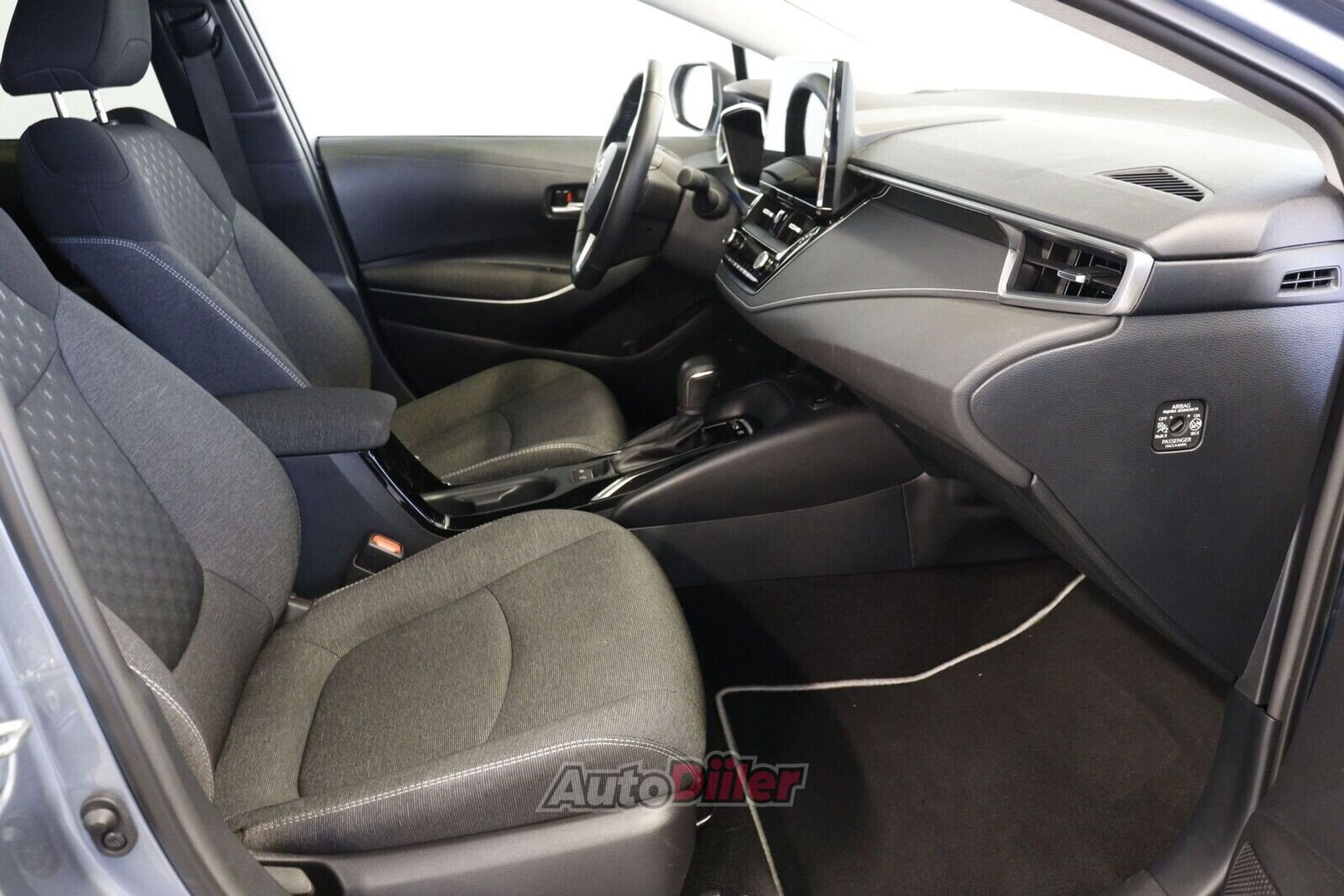 Toyota Corolla Active 1.8 72kW 2024, photo 6/10