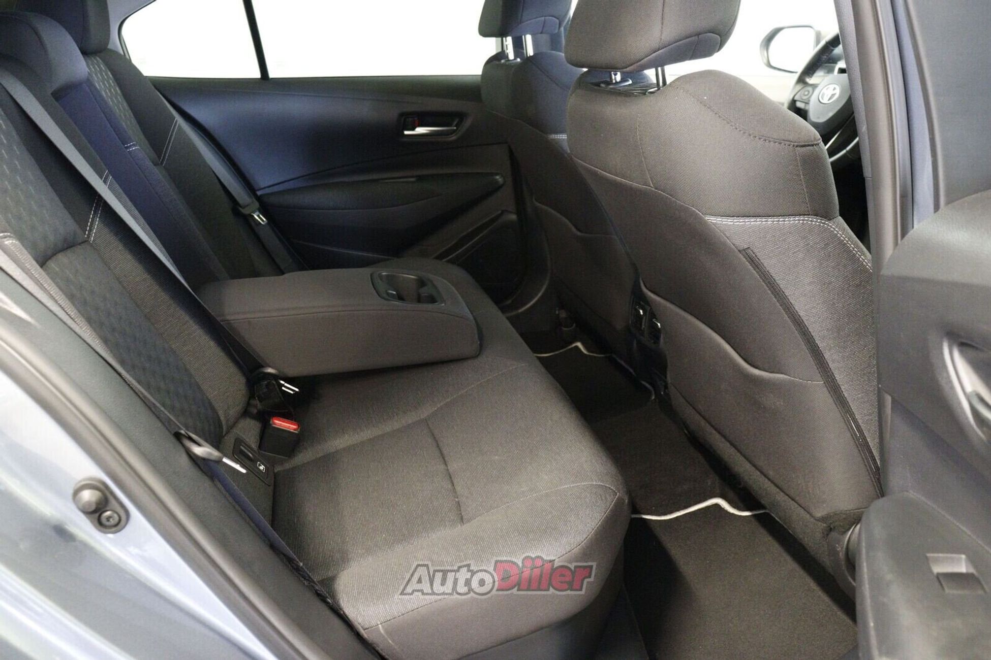 Toyota Corolla Active 1.8 72kW 2024, photo 7/10