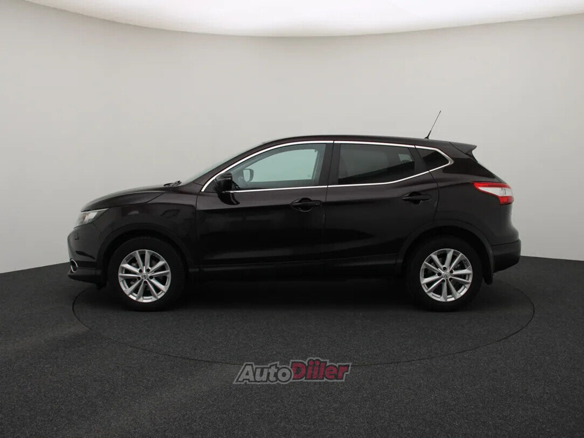 Nissan Qashqai Acenta 1.6 96kW 2015, kuva 6/10