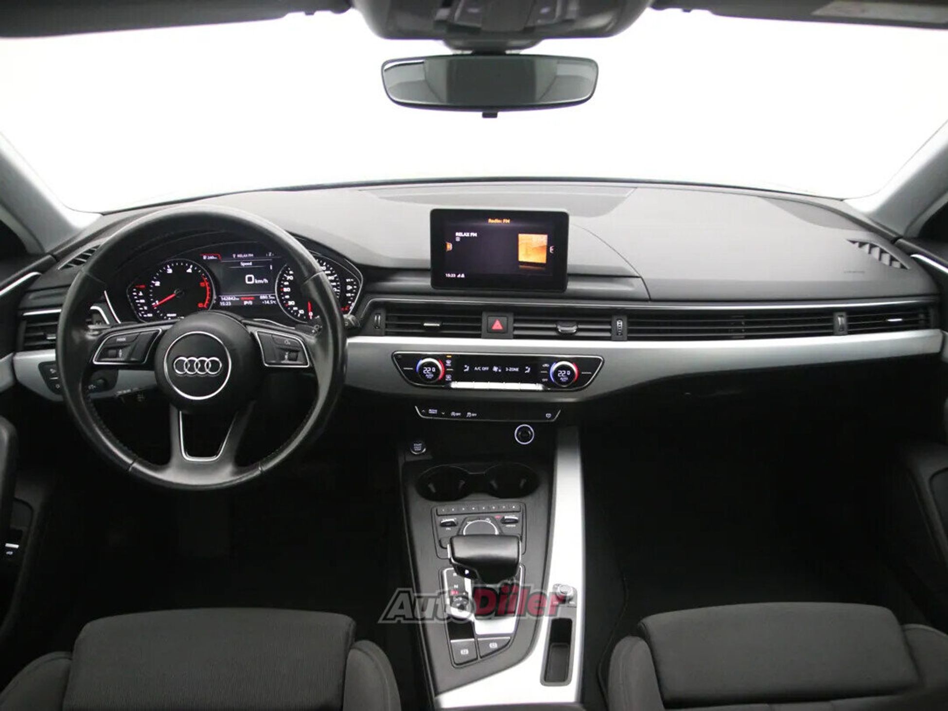 Audi A4 Sport Edition 2.0 110kW 2018, kuva 2/10
