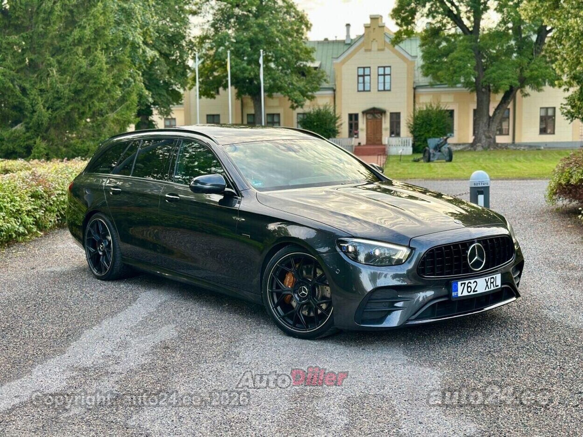 Mercedes-Benz E 300