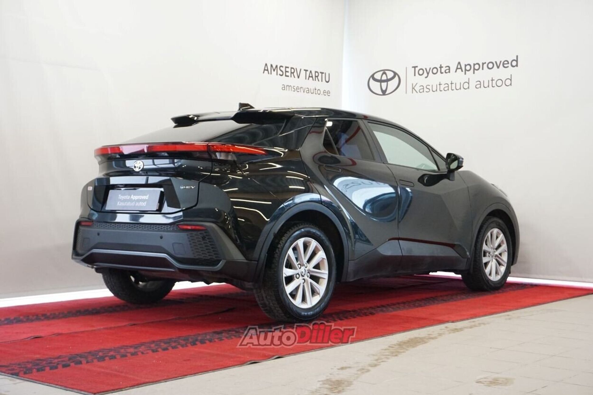 Toyota C-HR Active 1.8 72kW 2024, photo 2/10