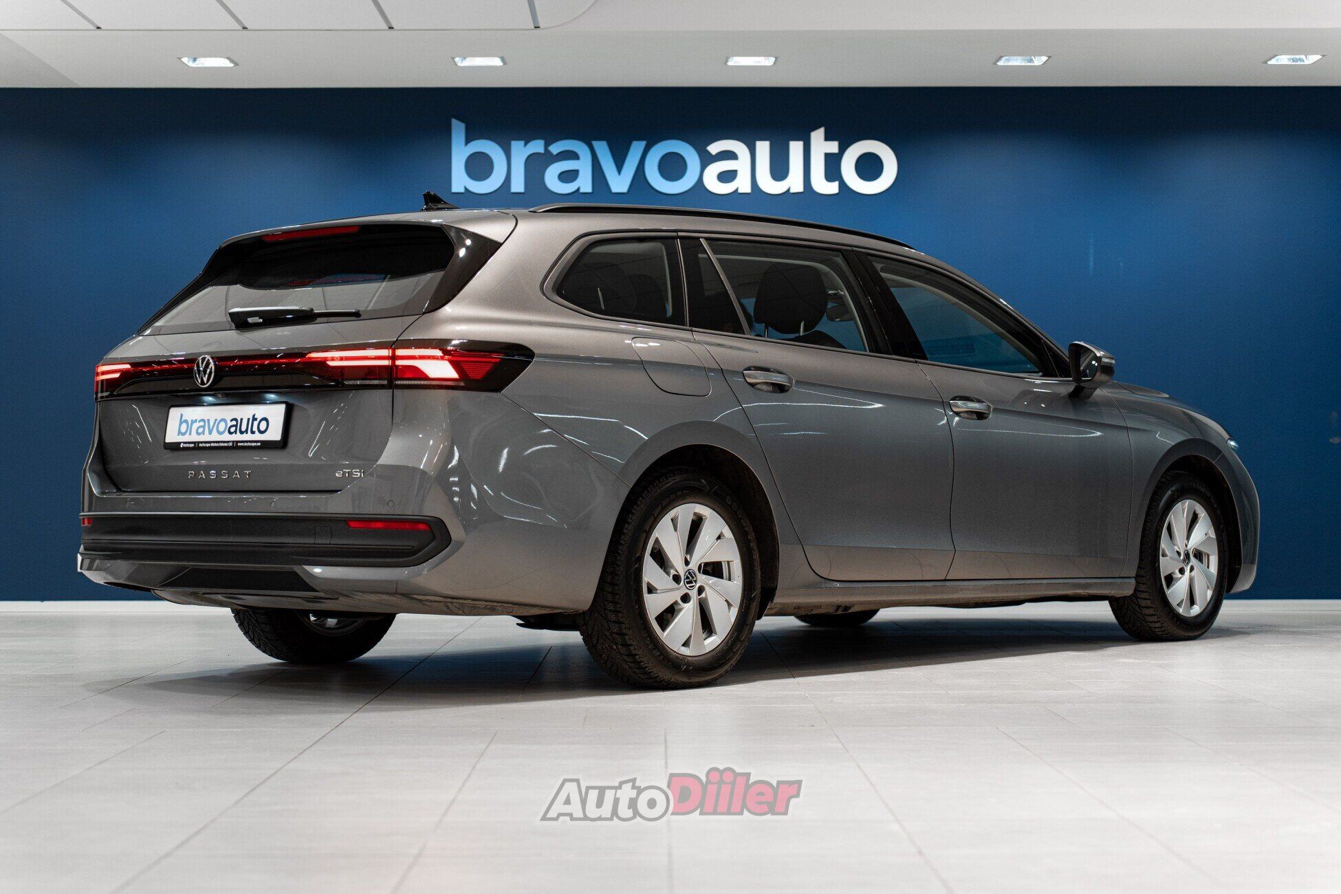 Volkswagen Passat City 2024, photo 2/10