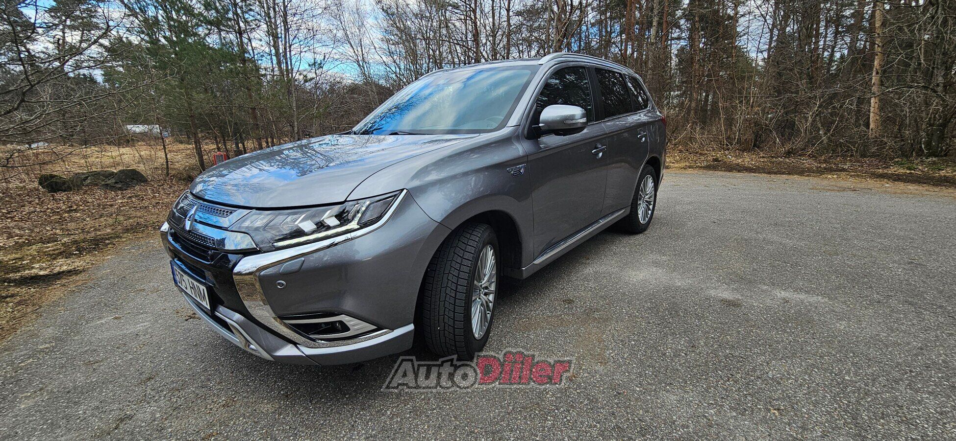 Mitsubishi Outlander 2.4 99kW 2020, kuva 3/10