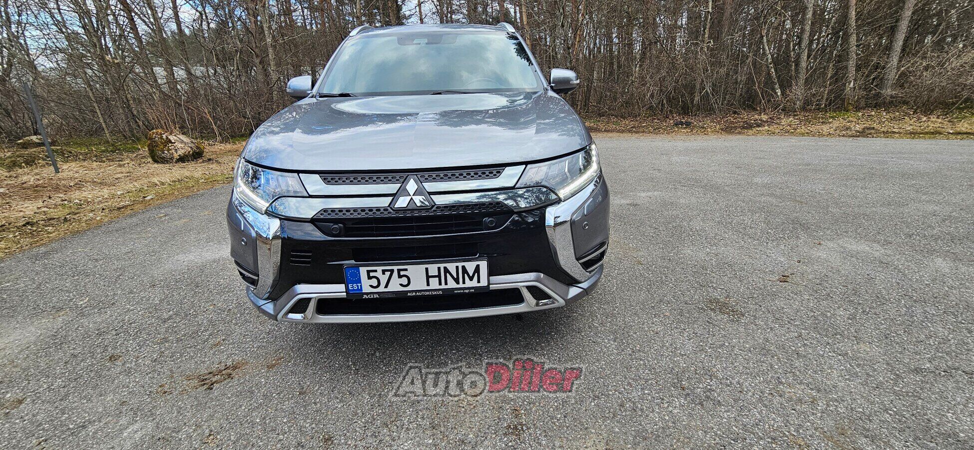 Mitsubishi Outlander 2.4 99kW 2020, kuva 2/10