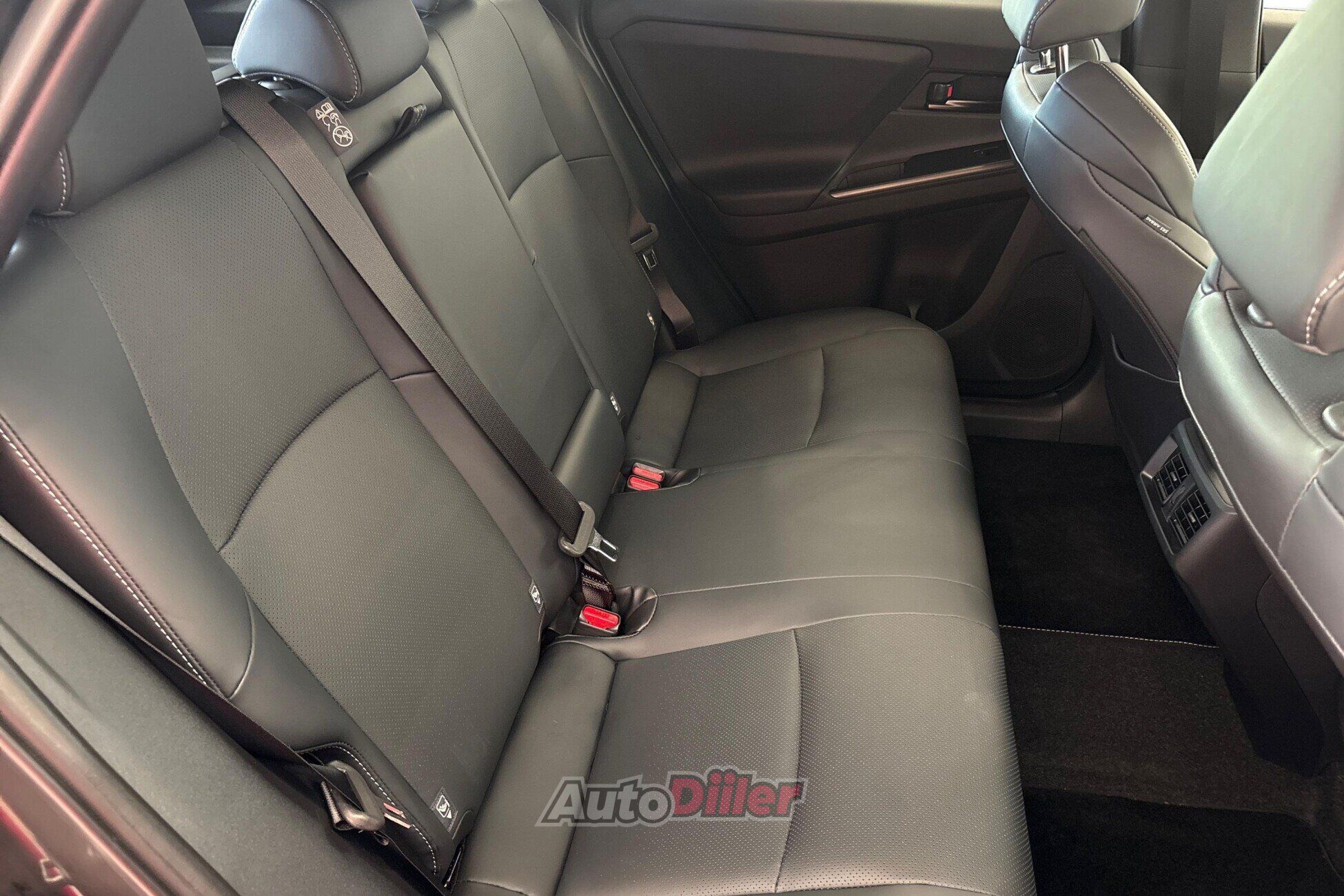 Toyota bZ4X Executive 64kW 2025, kuva 7/10